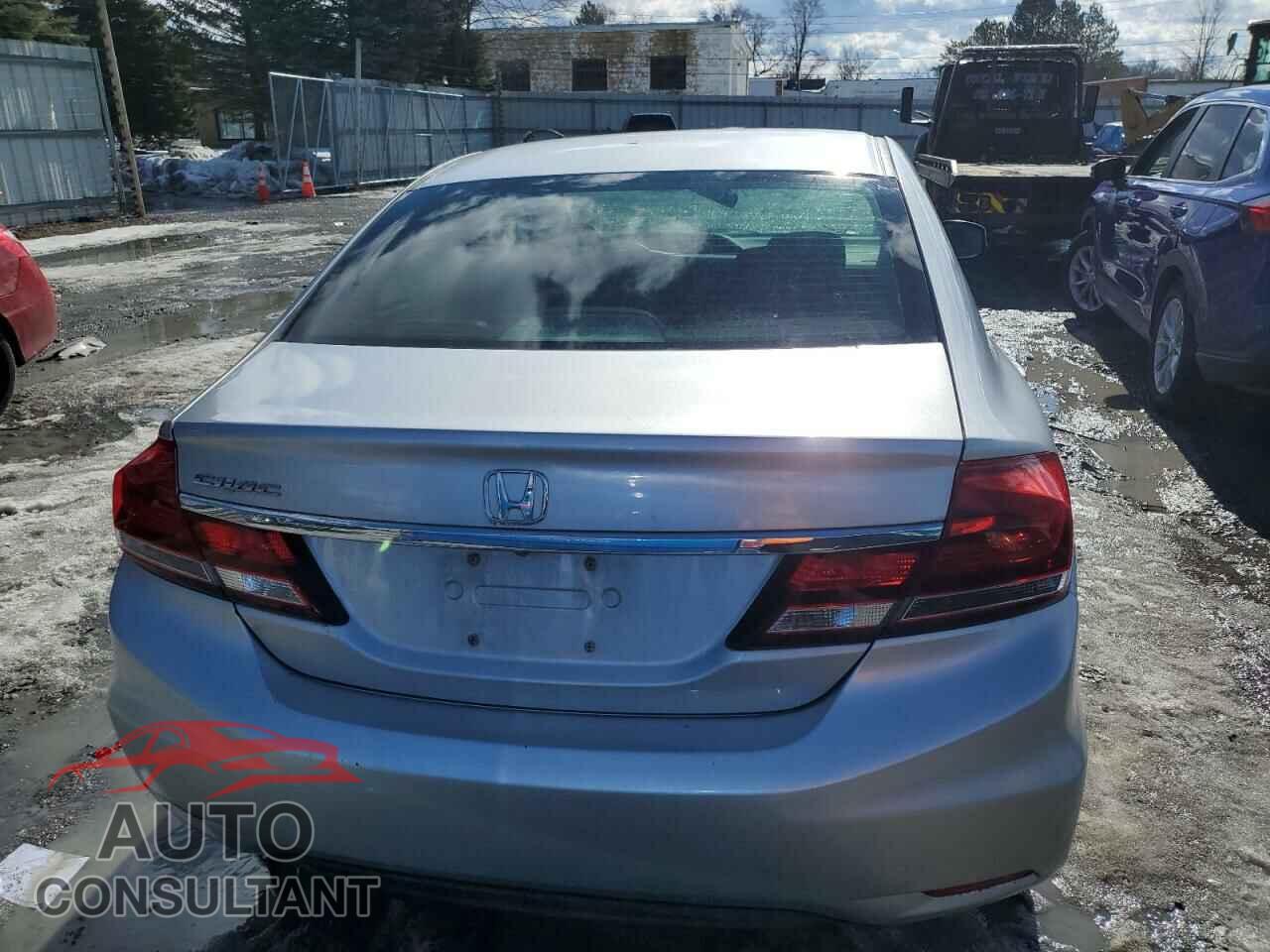 HONDA CIVIC 2012 - 2HGFB2F82CH511353