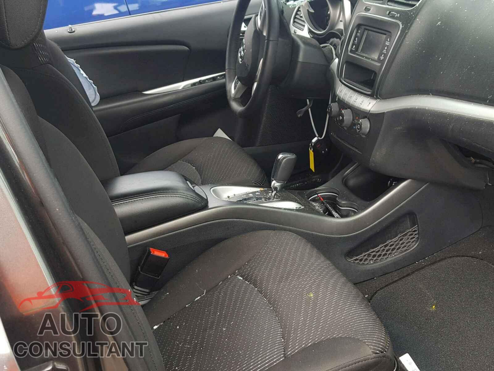 DODGE JOURNEY SE 2017 - 3C4PDCAB2HT524365