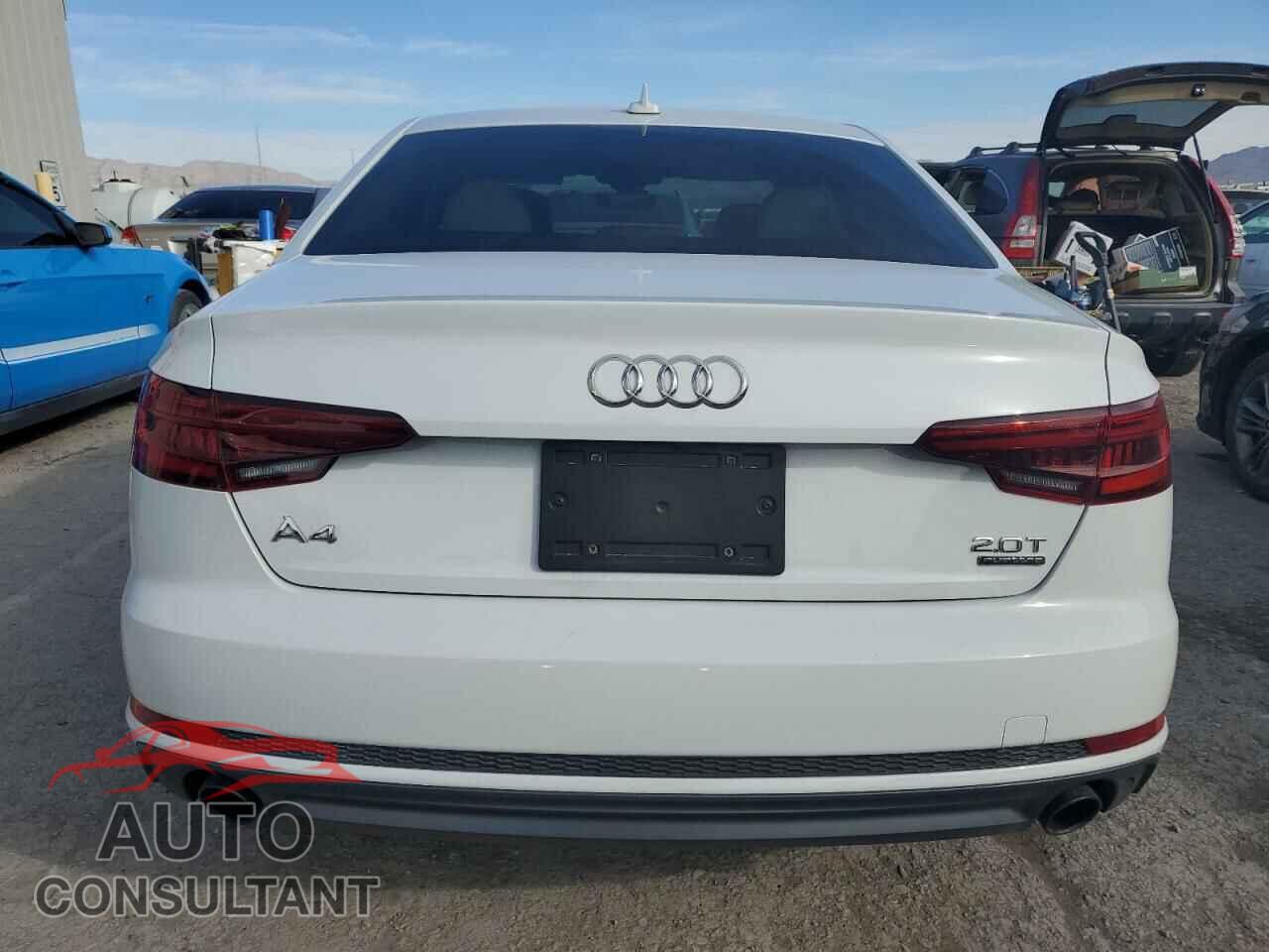 AUDI A4 2018 - WAUDNAF45JA218107