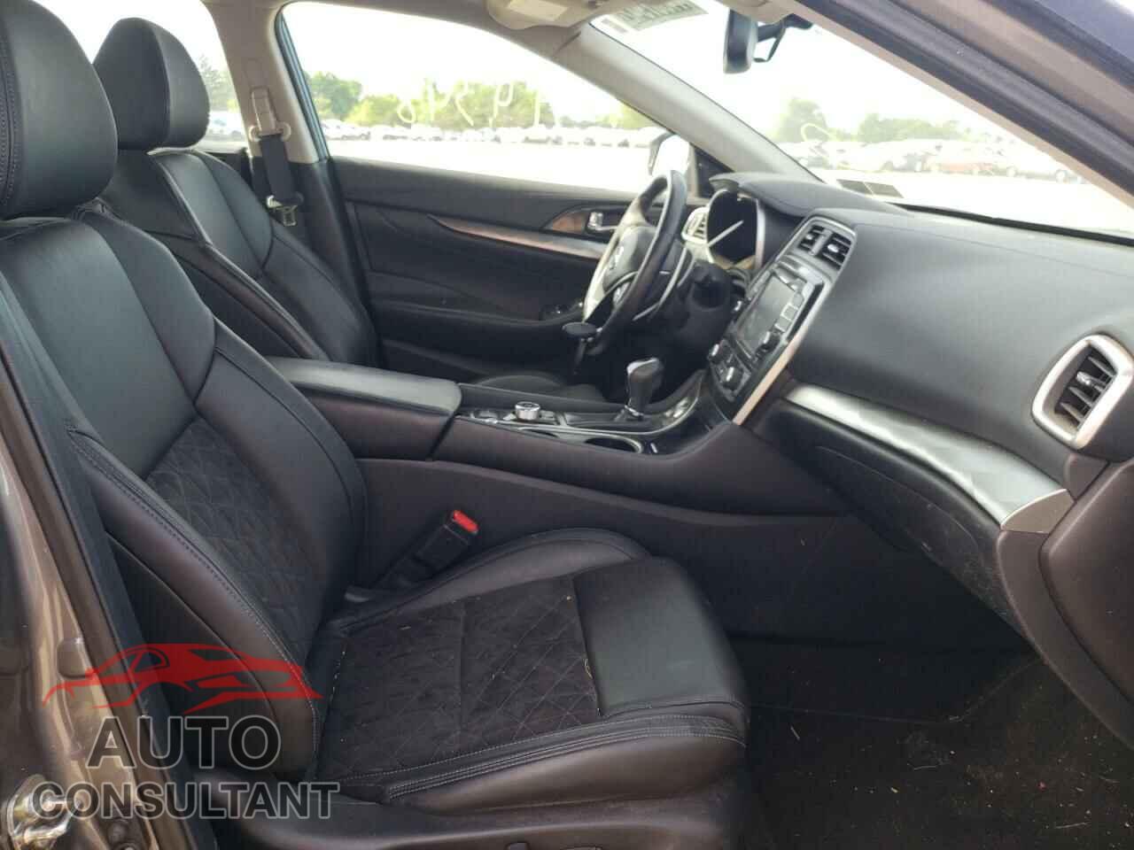 NISSAN MAXIMA 2017 - 1N4AA6AP1HC409785