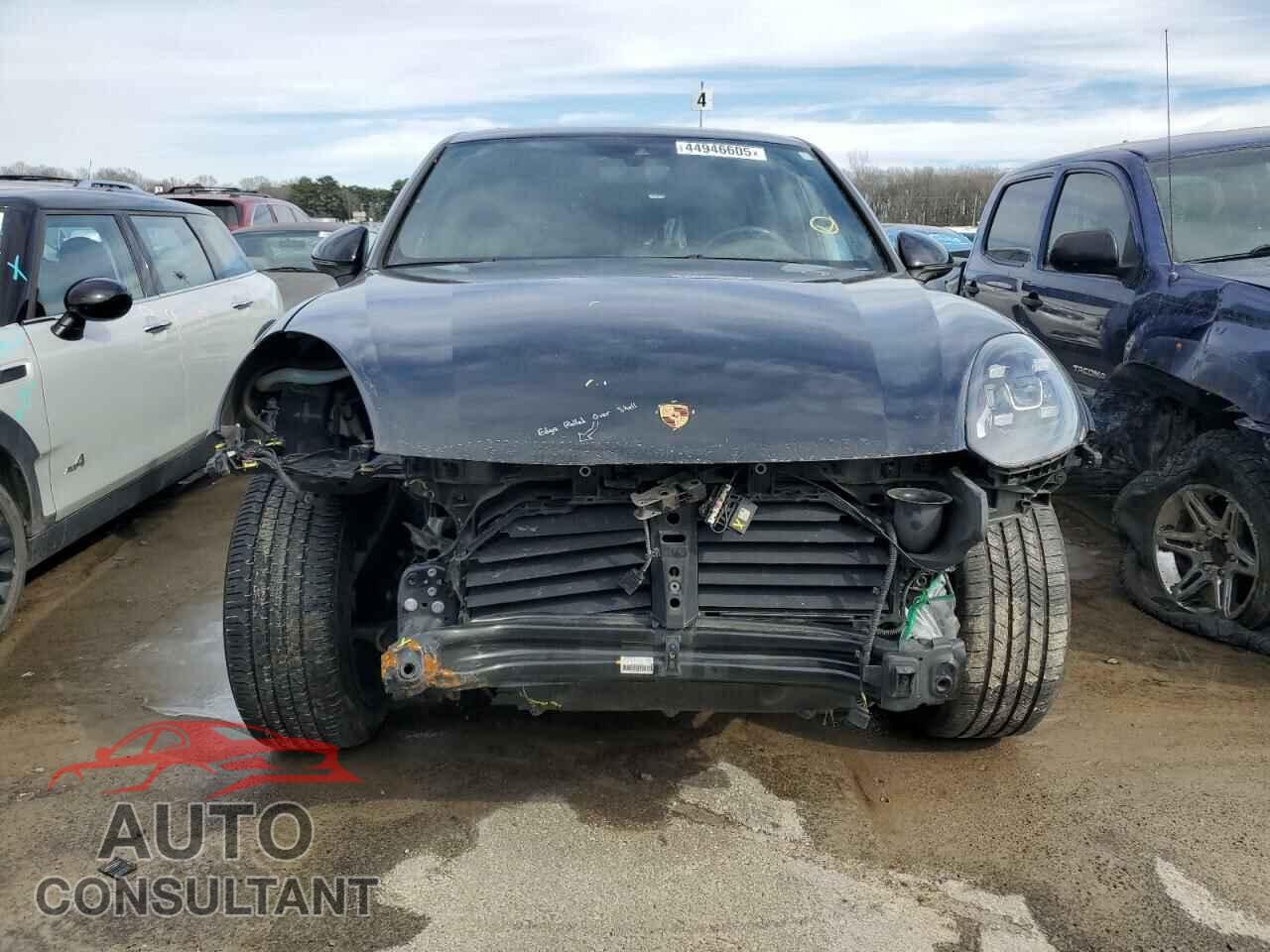 PORSCHE CAYENNE 2017 - WP1AA2A25HKA81573
