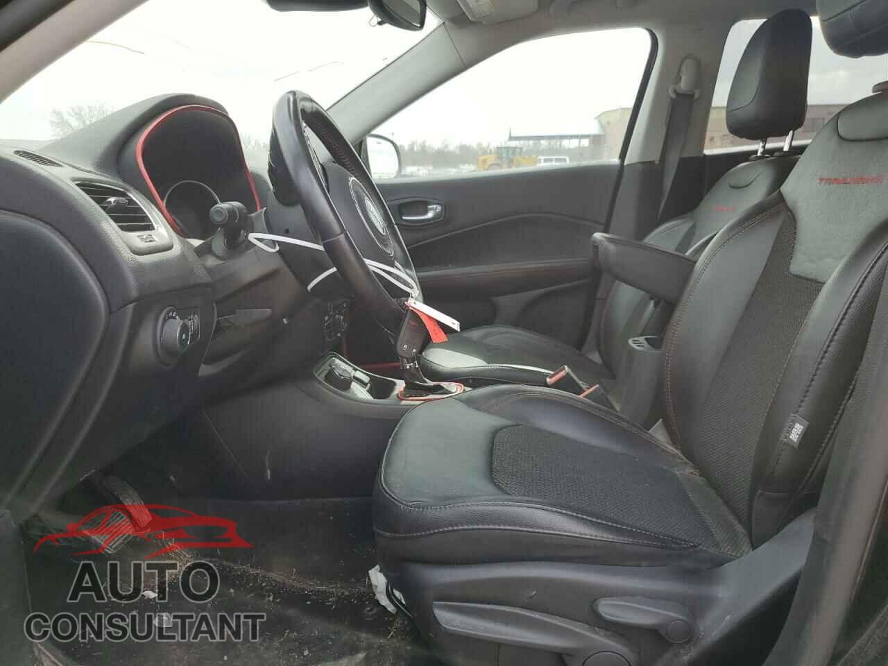 JEEP COMPASS 2020 - 3C4NJDDB4LT196120