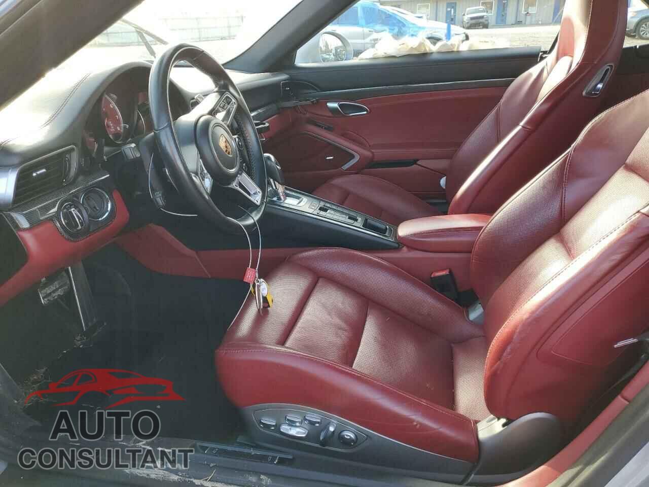 PORSCHE 911 2017 - WP0CD2A93HS178432