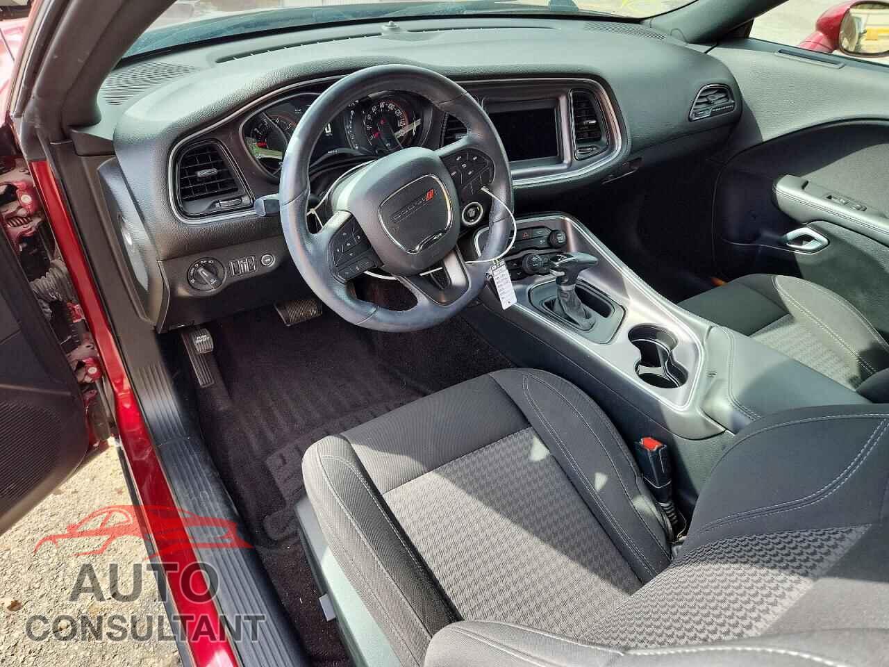 DODGE CHALLENGER 2018 - 2C3CDZAG8JH333050