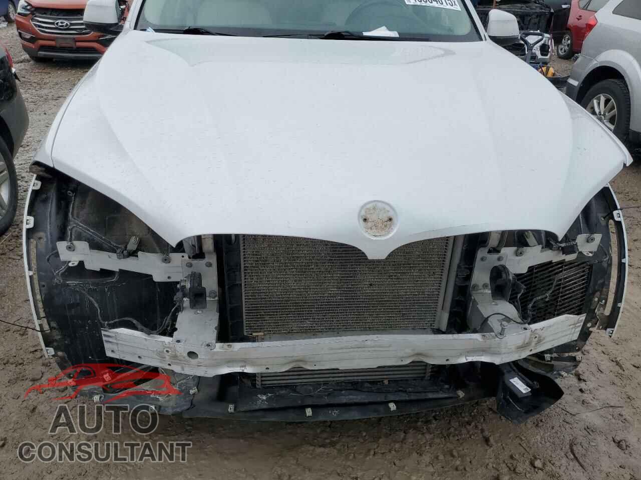 BMW X5 2015 - 5UXKR0C51F0K54703