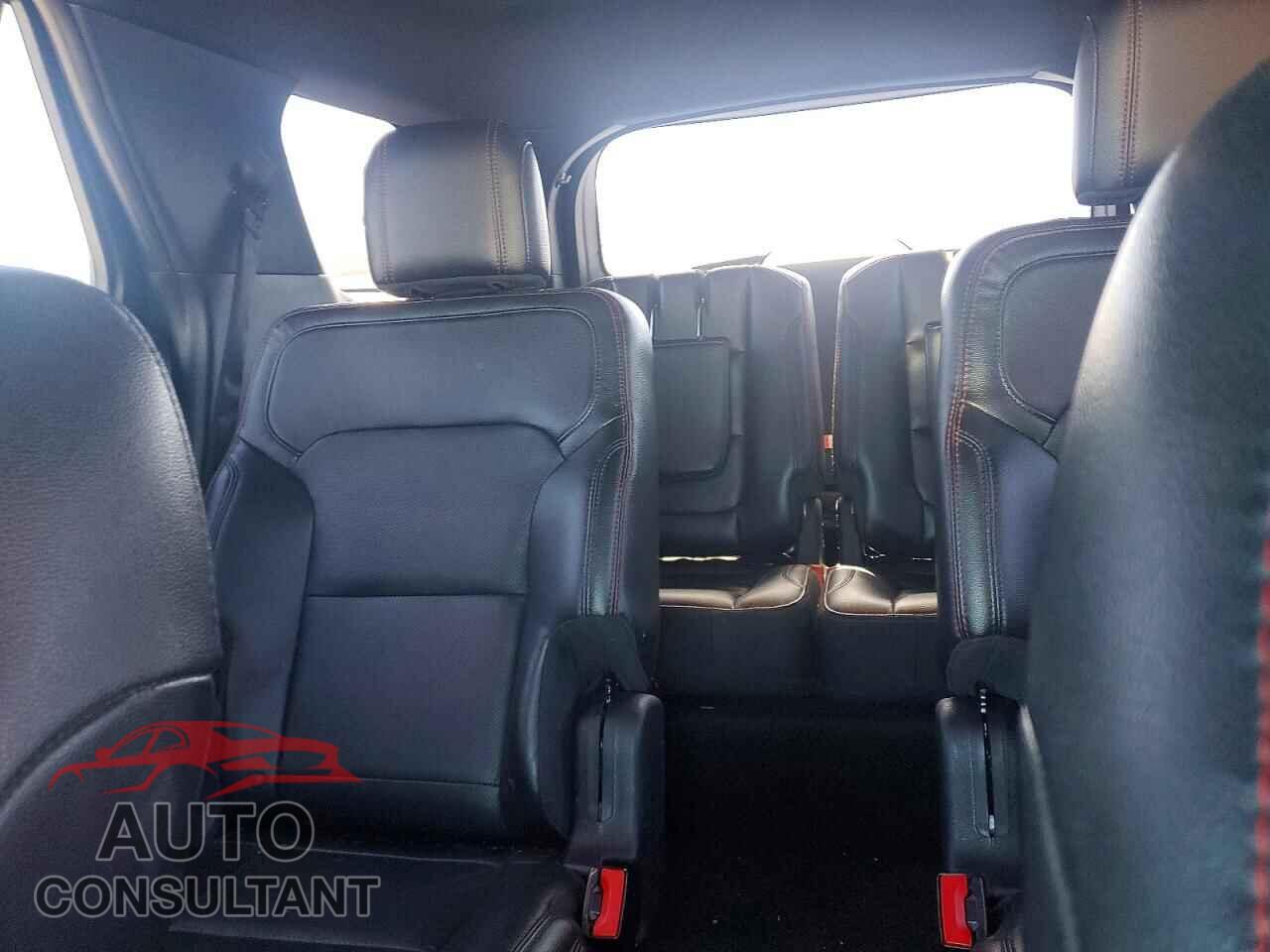 FORD EXPLORER 2018 - 1FM5K8GT5JGB51502