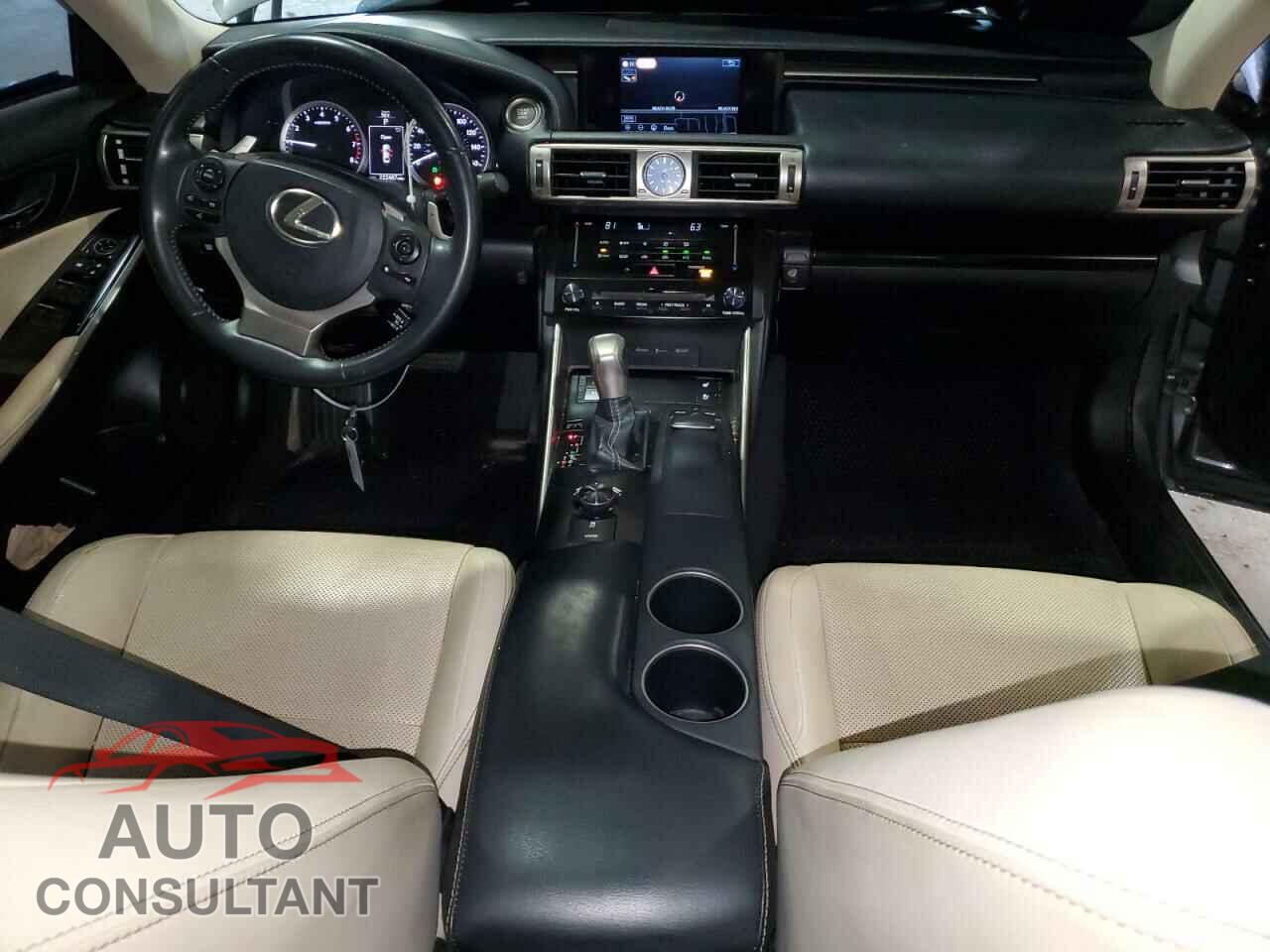 LEXUS IS 2014 - JTHBE1D22E5002580