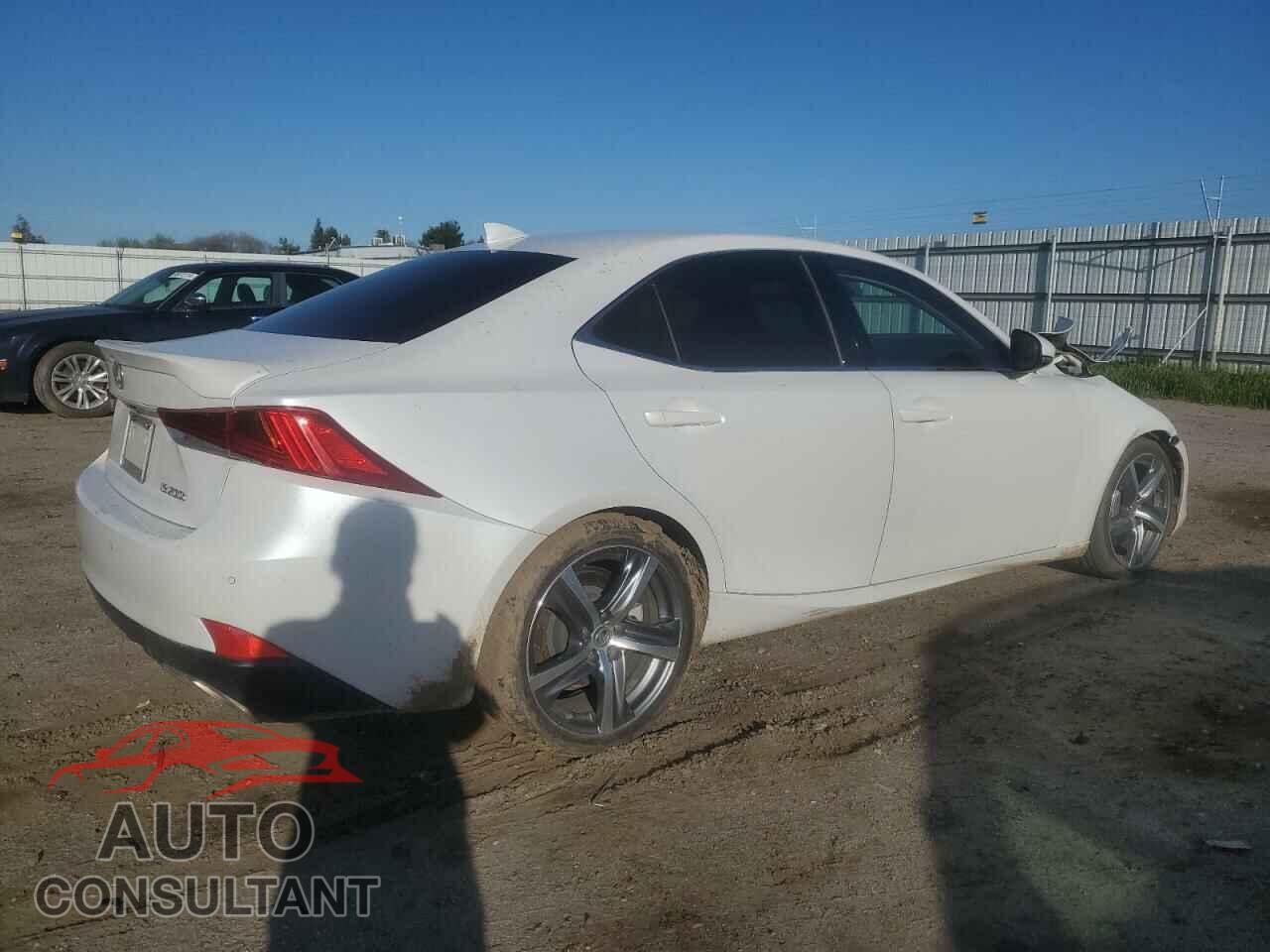 LEXUS IS 2017 - JTHBA1D27H5042749