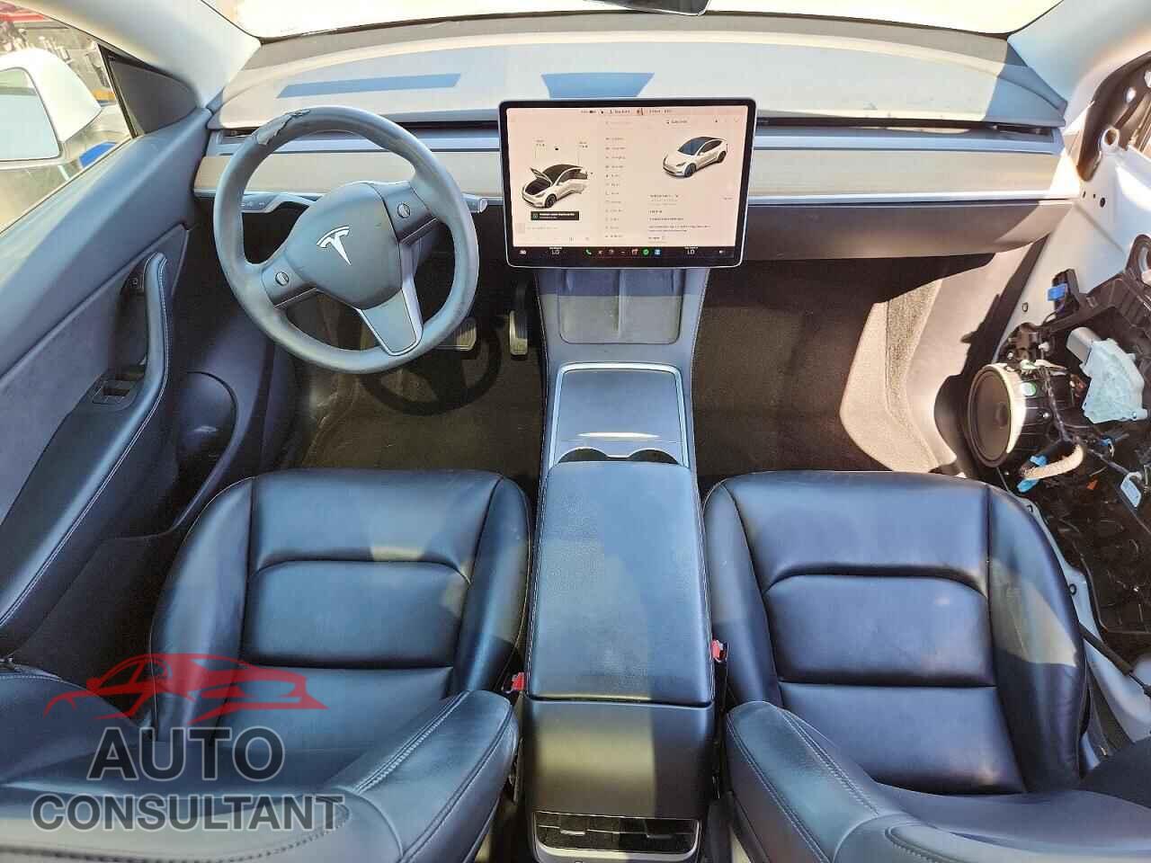 TESLA MODEL Y 2021 - 5YJYGDEE3MF244890