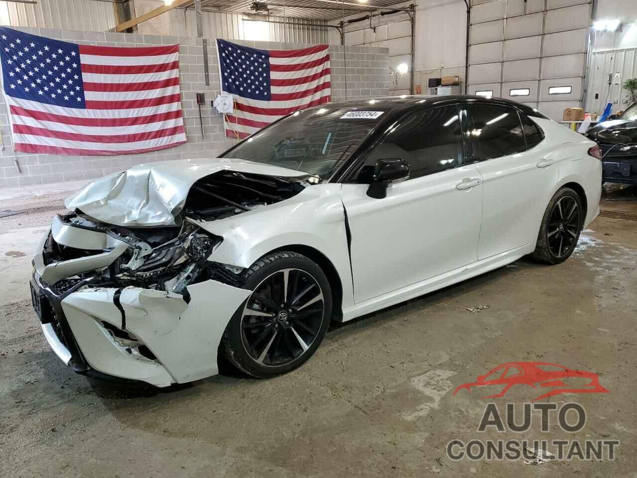 TOYOTA CAMRY 2019 - 4T1B61HK5KU293100