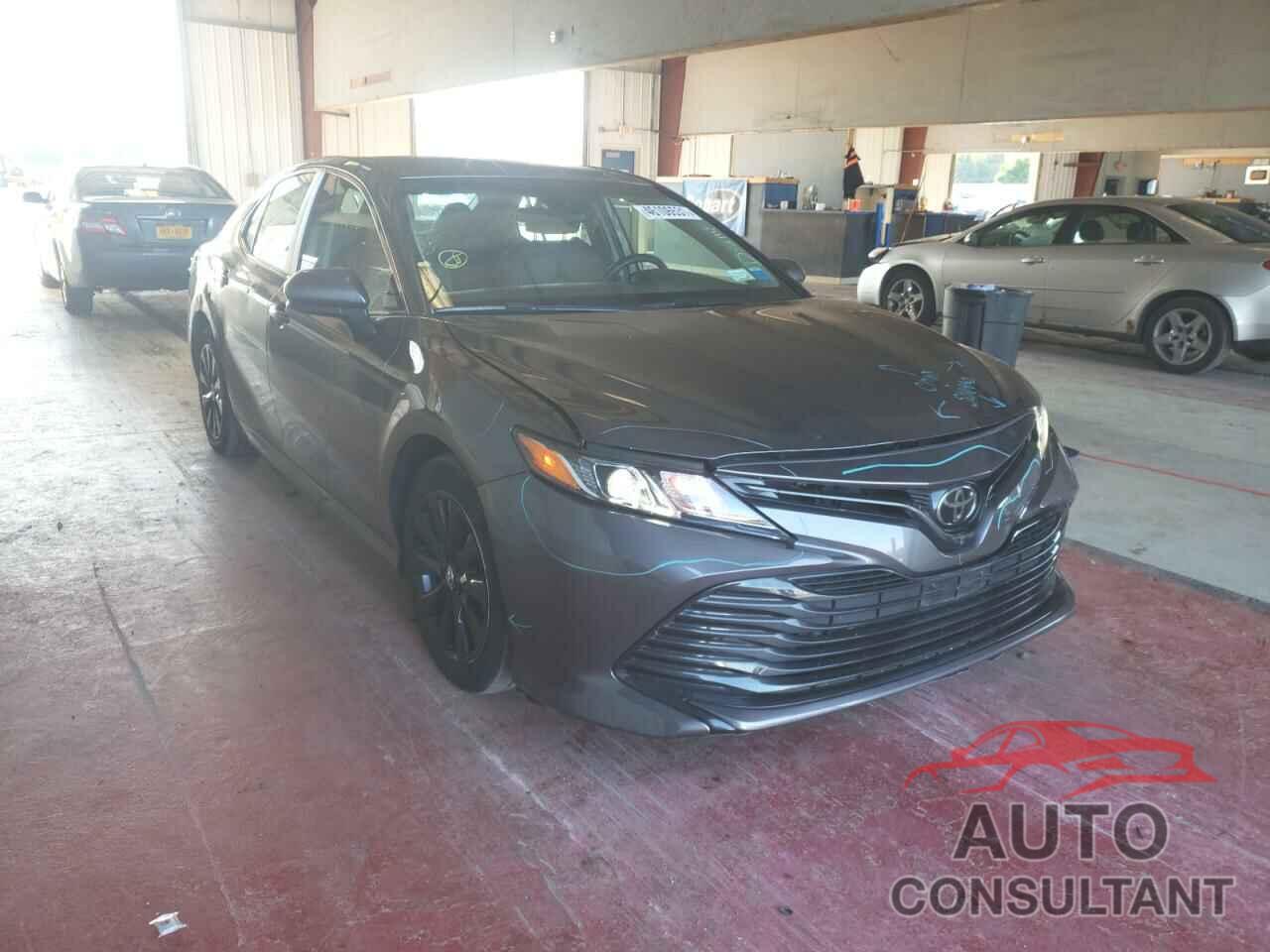 TOYOTA CAMRY 2018 - 4T1B11HKXJU667441