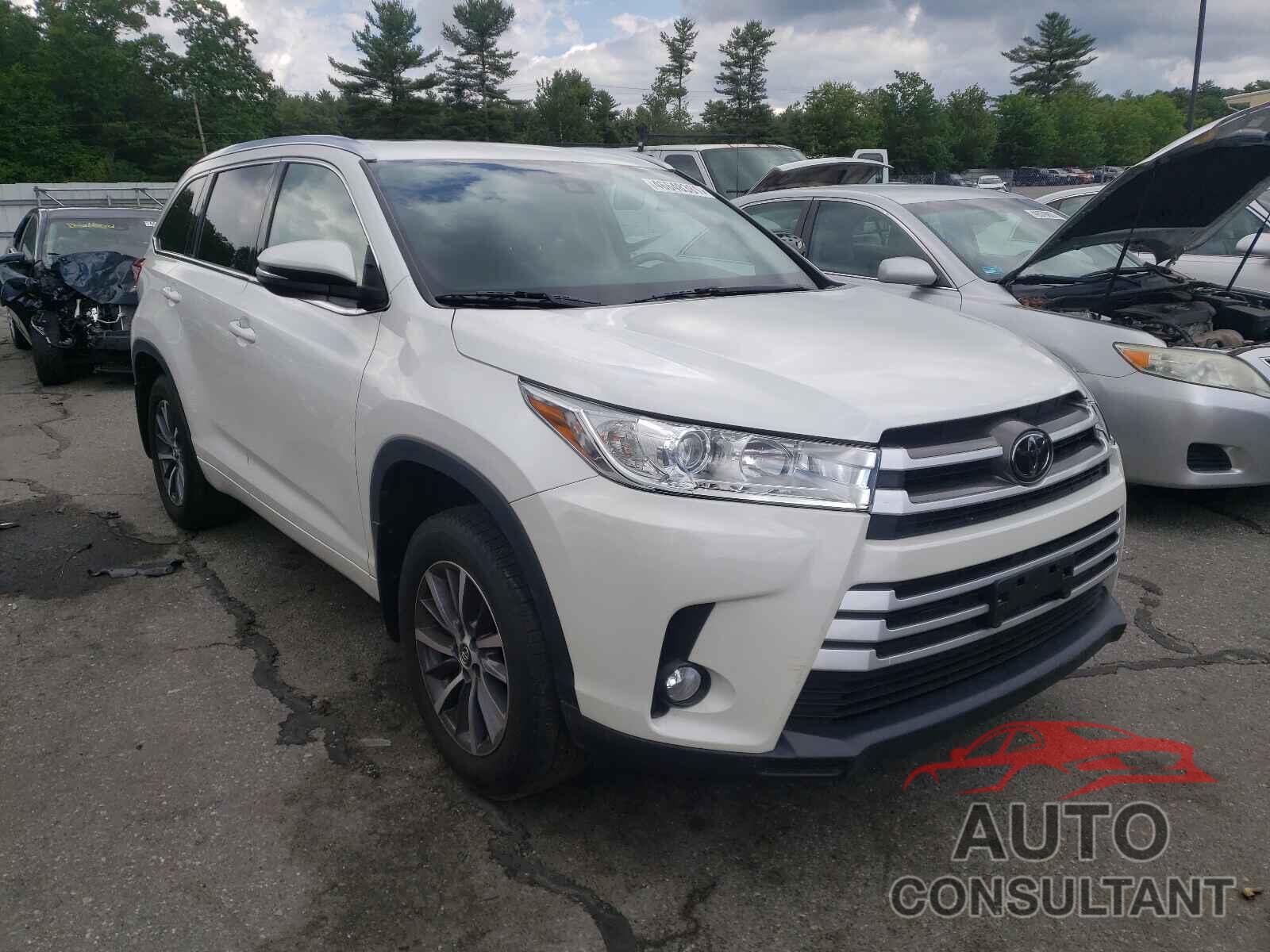 TOYOTA HIGHLANDER 2018 - 5TDJZRFHXJS835422