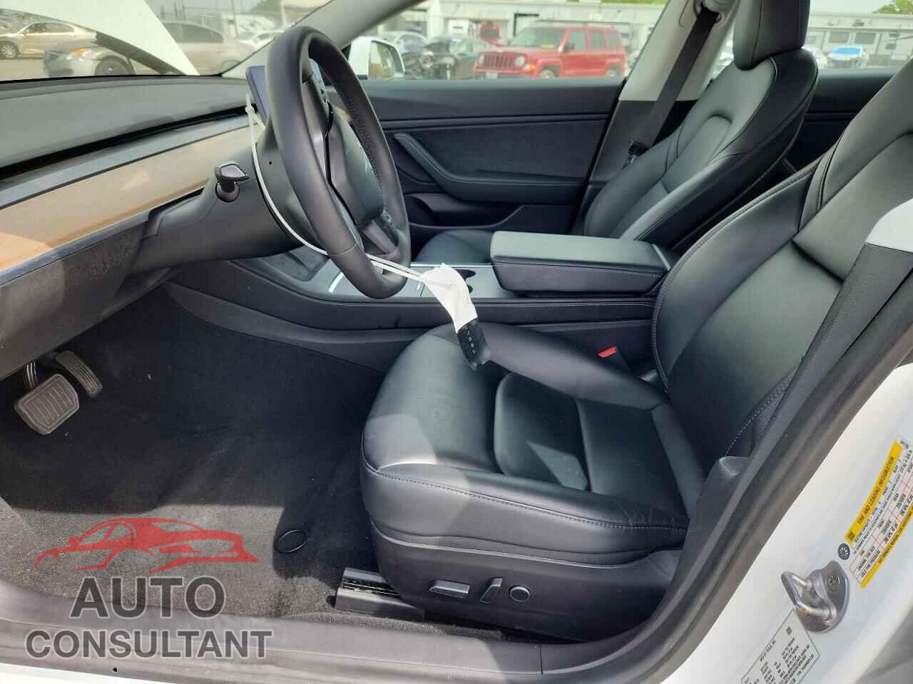 TESLA MODEL 3 2021 - 5YJ3E1EBXMF941736