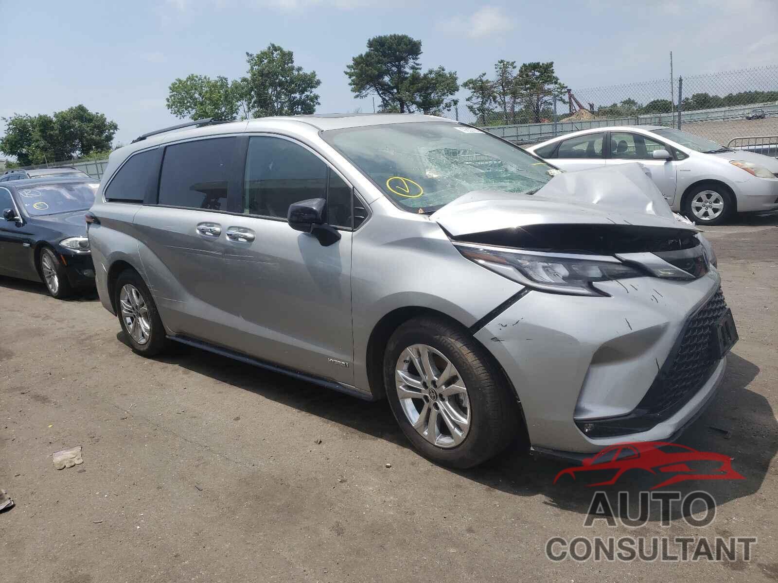 TOYOTA SIENNA 2021 - 5TDDSKFC3MS003163