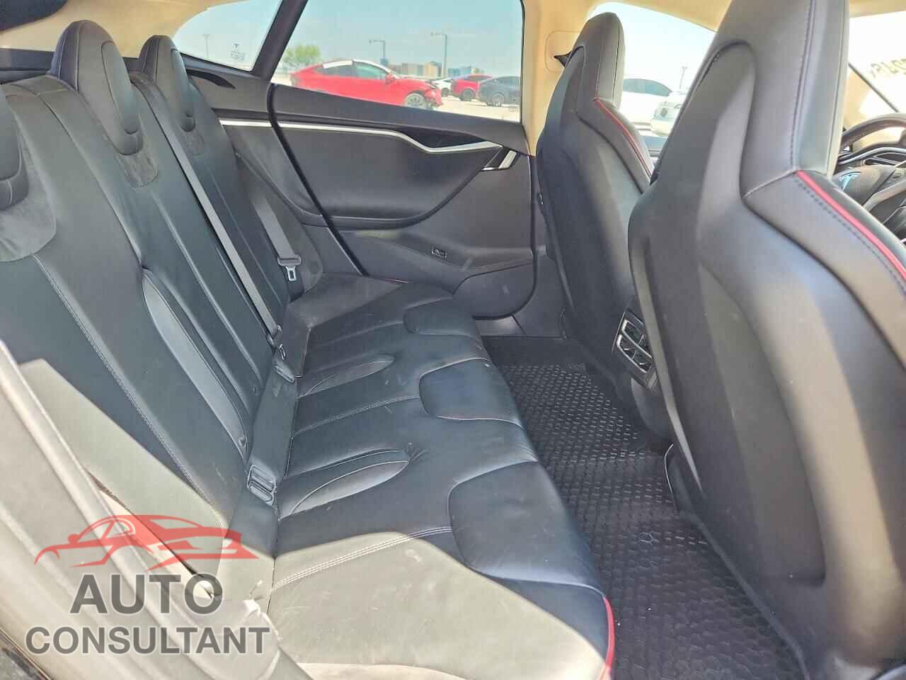 TESLA MODEL S 2013 - 5YJSA1DP2DFP13248