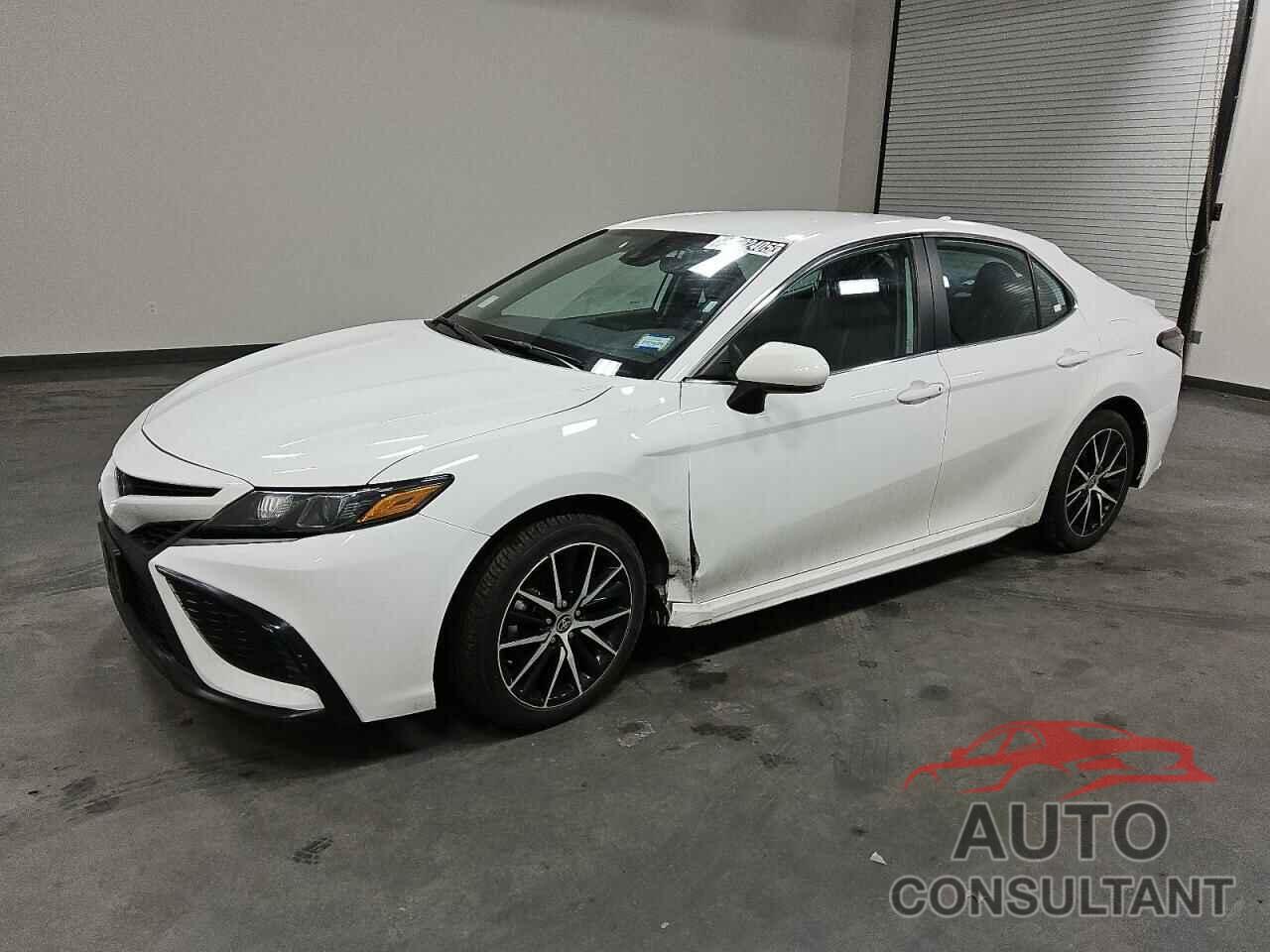 TOYOTA CAMRY 2023 - 4T1G11AK5PU831011
