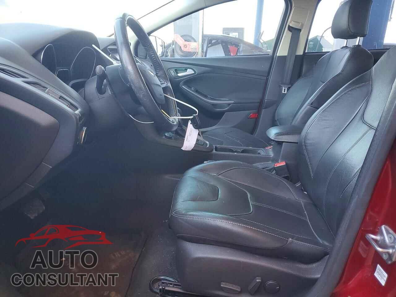 FORD FOCUS 2015 - 1FADP3F28FL306545