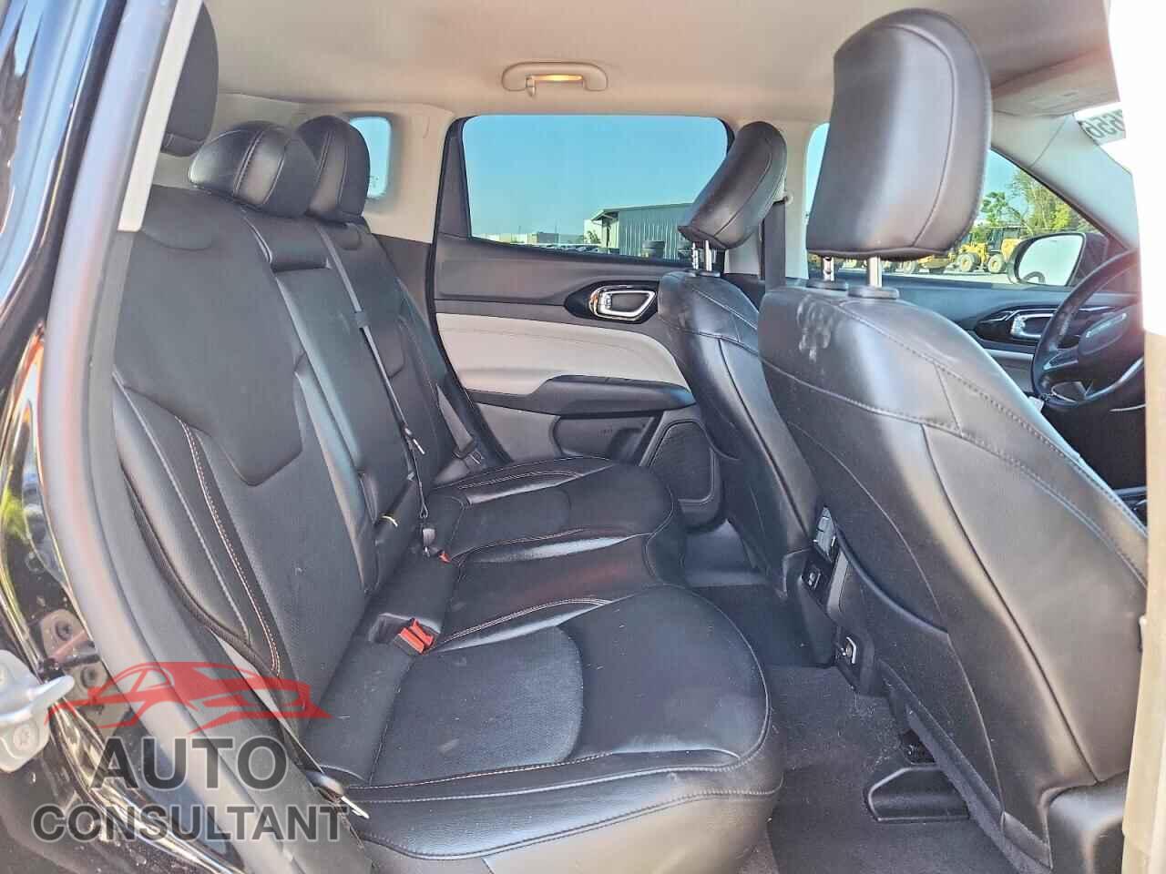 JEEP COMPASS 2022 - 3C4NJDCB6NT144847