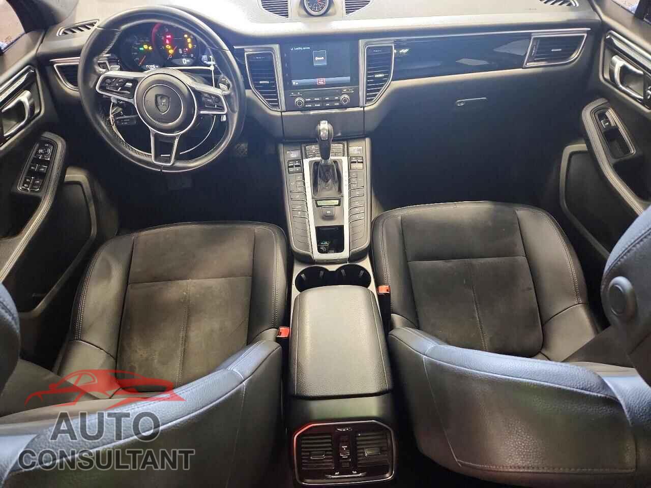 PORSCHE MACAN 2017 - WP1AA2A58HLB03134