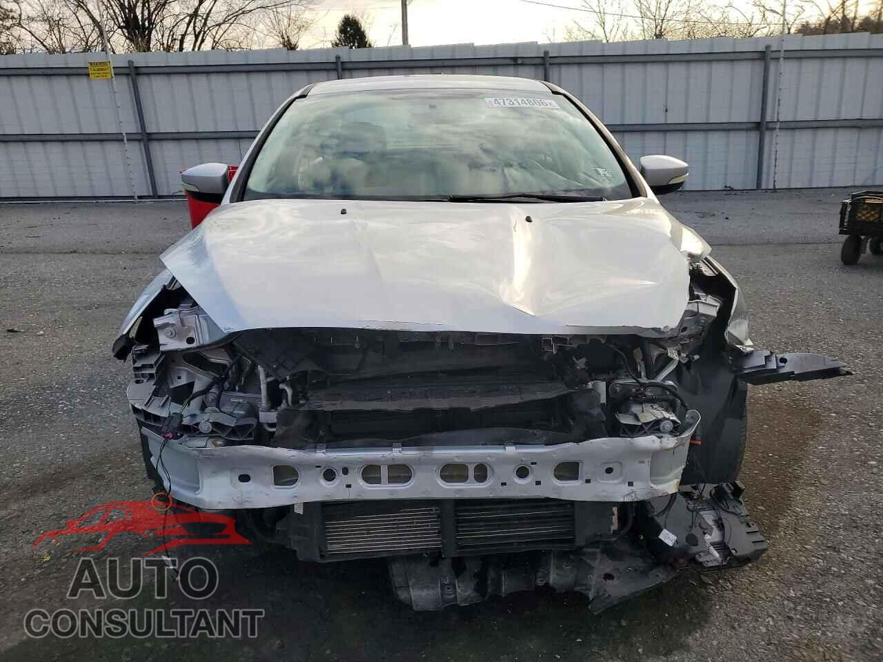 FORD FOCUS 2017 - 1FADP3F24HL330764