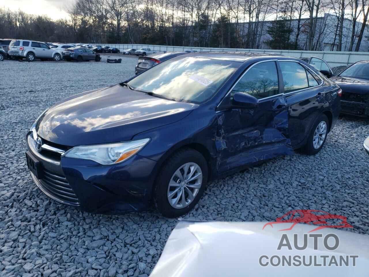 TOYOTA CAMRY 2016 - 4T4BF1FK7GR551360