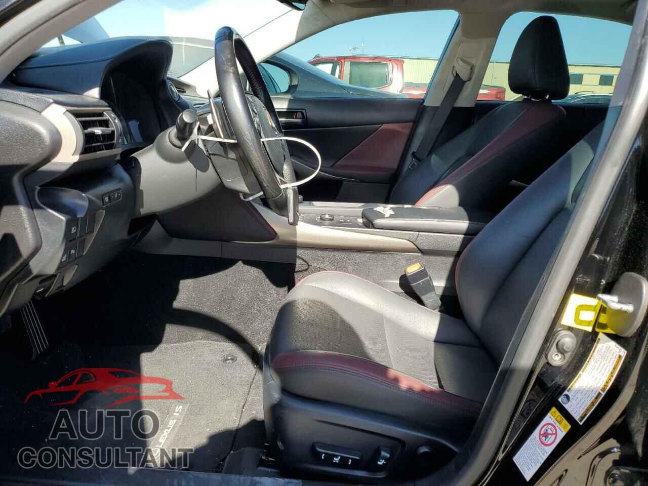 LEXUS IS 2017 - JTHBA1D29H5040419