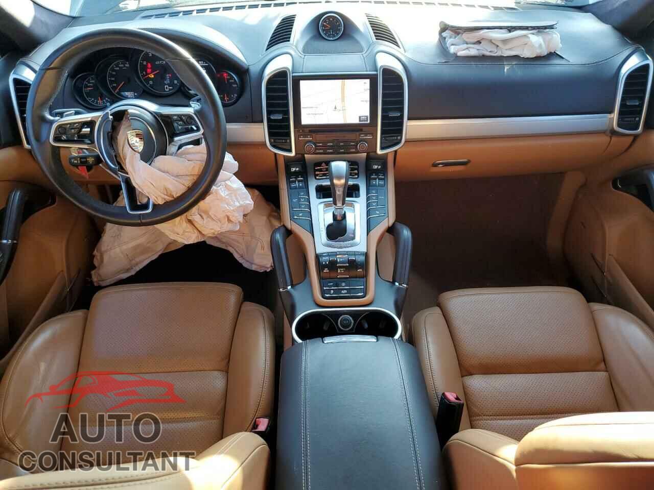 PORSCHE CAYENNE 2017 - WP1AD2A25HLA81008