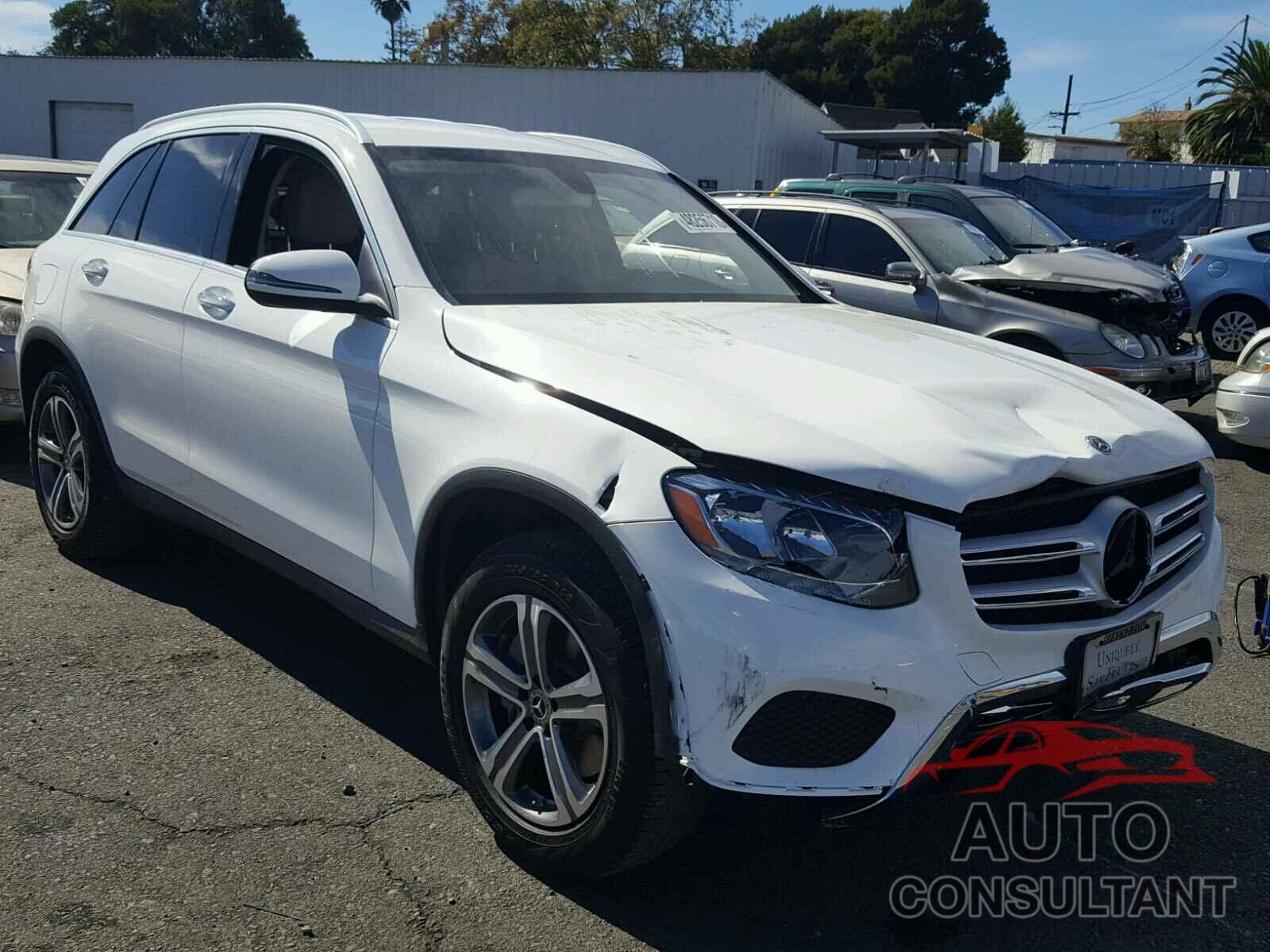 MERCEDES-BENZ GLC 300 4MATIC 2019 - WDC0G4KB0KV124559