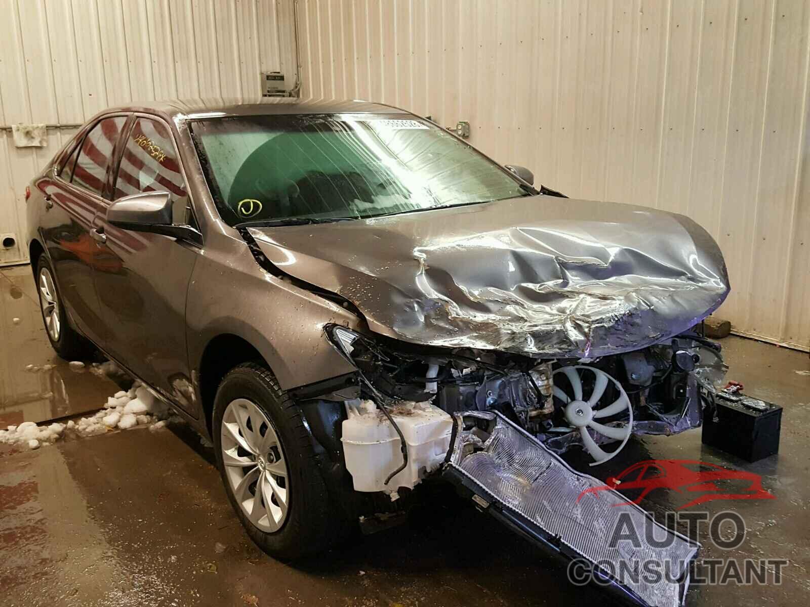 TOYOTA CAMRY 2016 - 4T4BF1FK6GR552659
