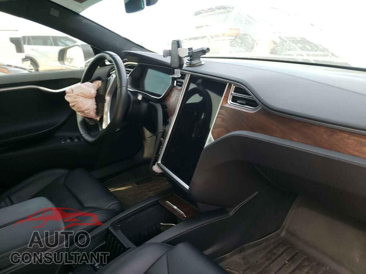 TESLA MODEL S 2017 - 5YJSA1E20HF224209
