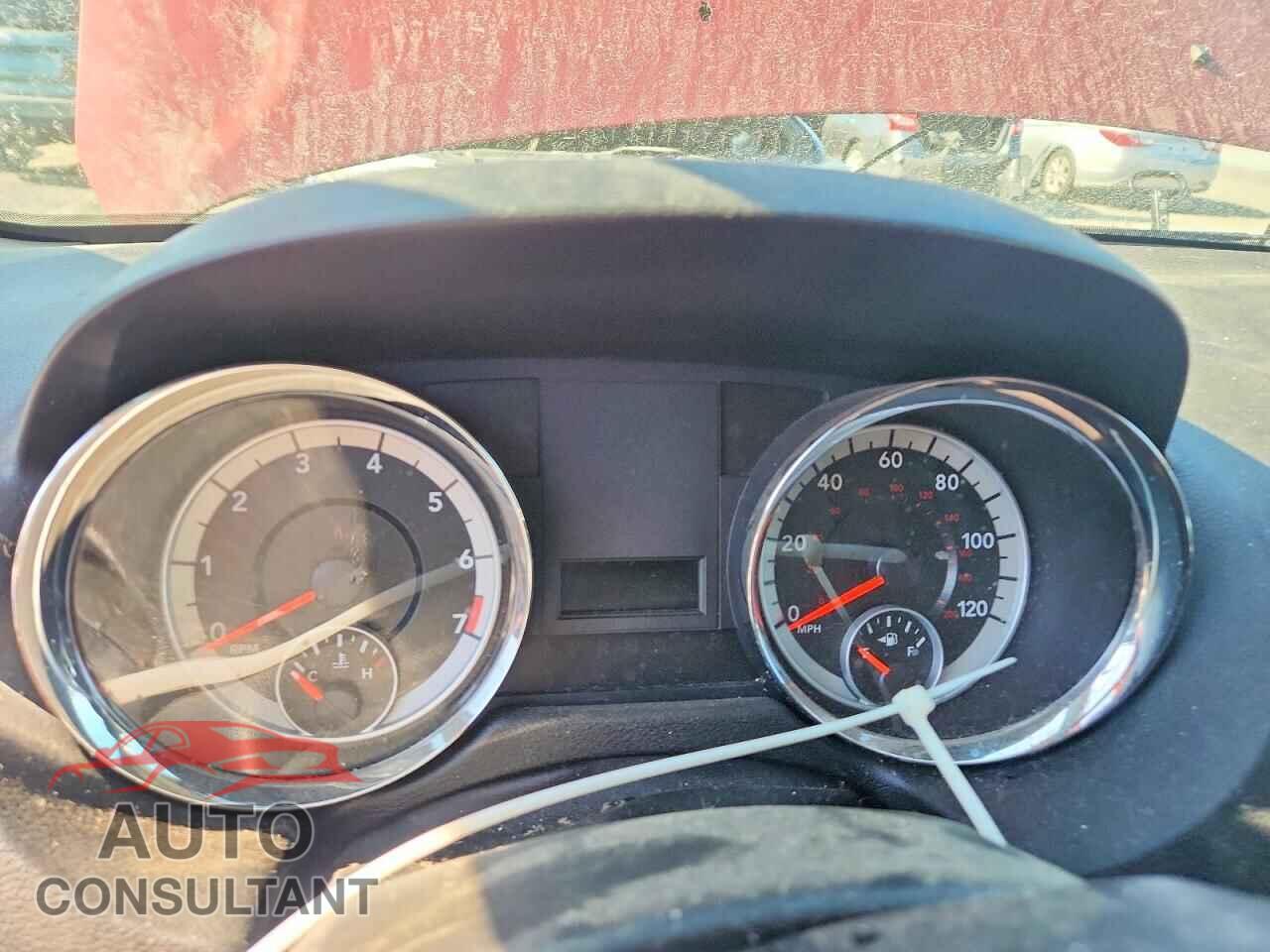 DODGE CARAVAN 2011 - 2D4RN3DG5BR613521