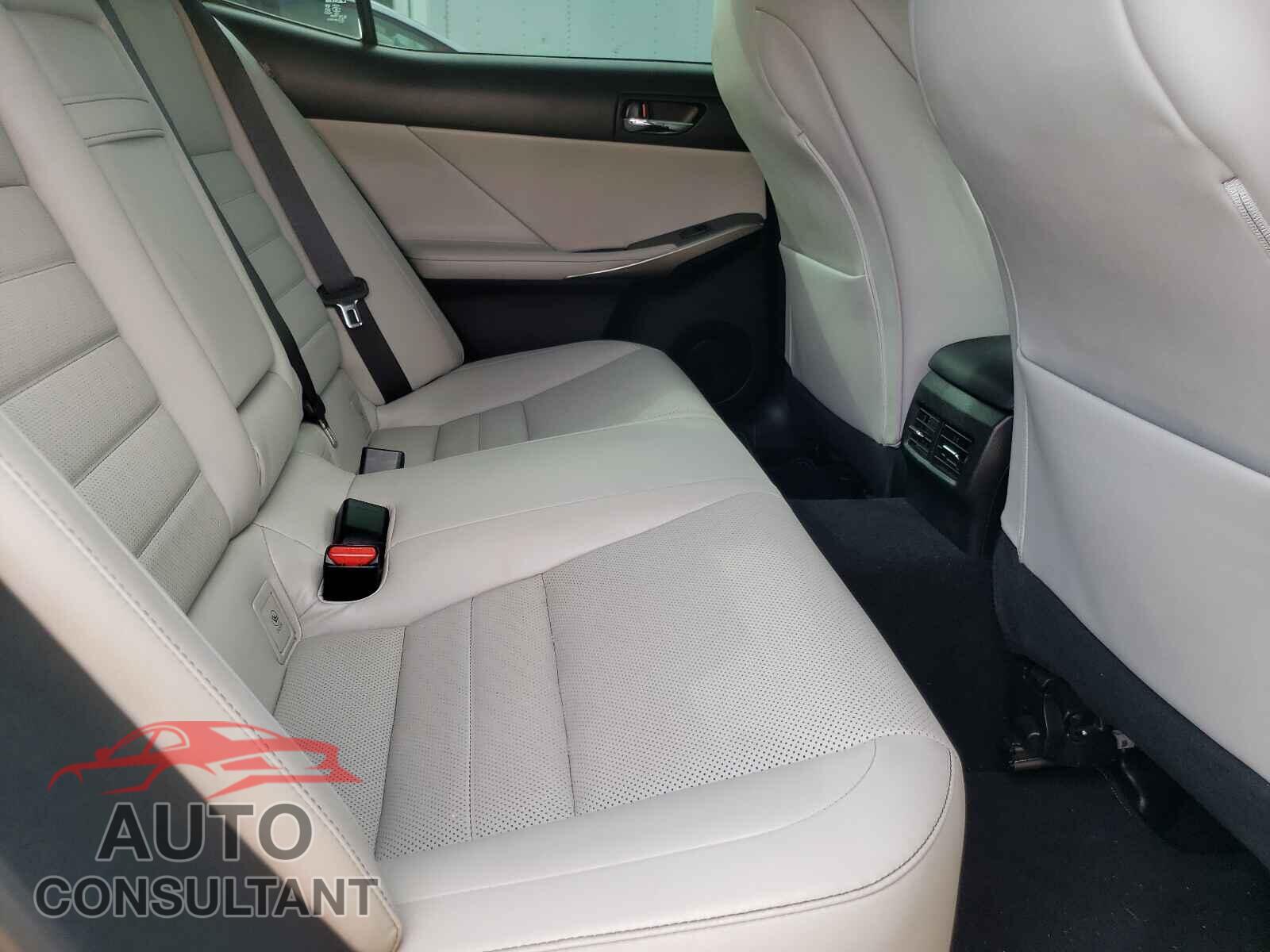 LEXUS IS 2016 - JTHCE1D20G5011334