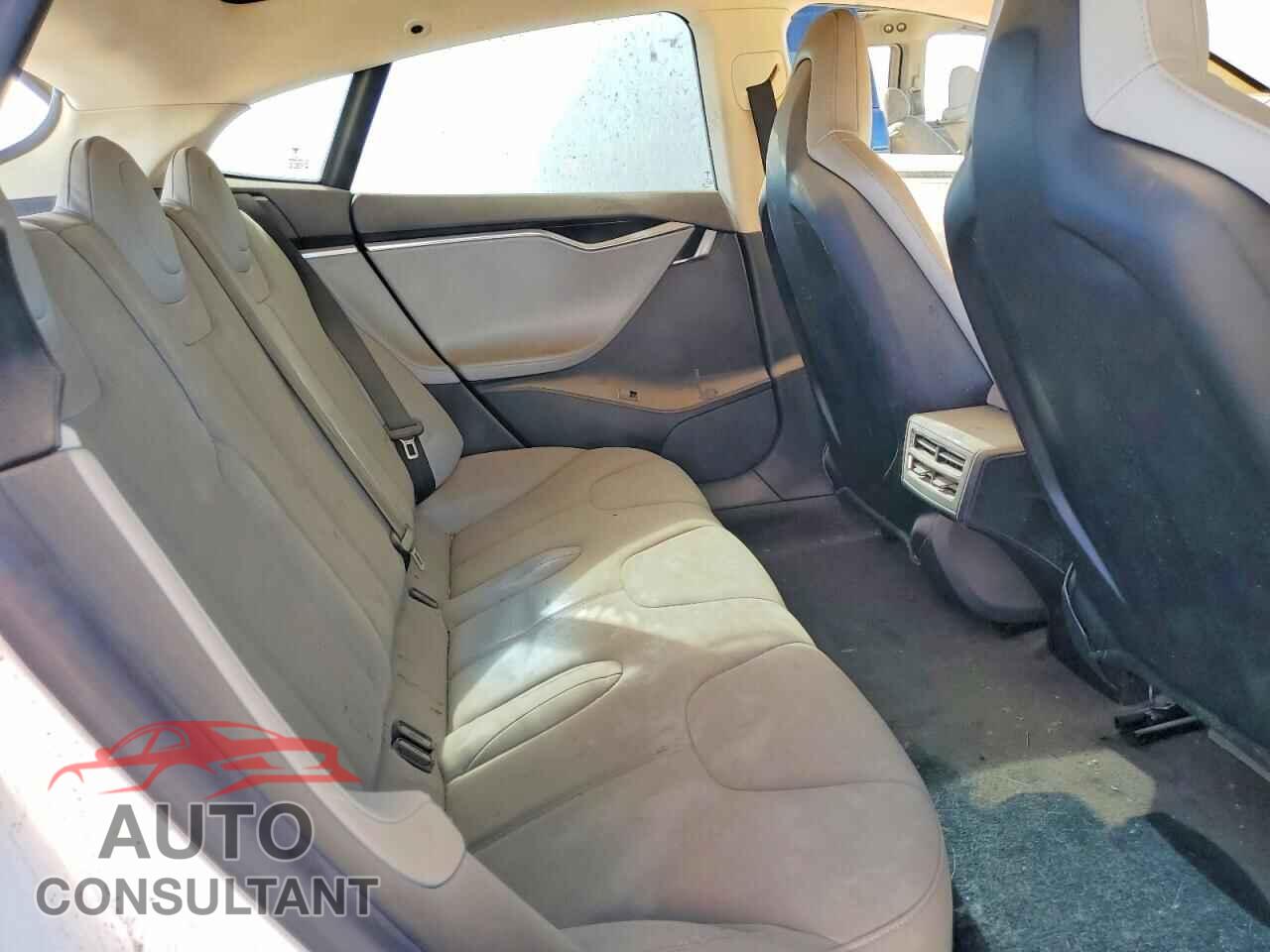 TESLA MODEL S 2013 - 5YJSA1AG9DFP04809