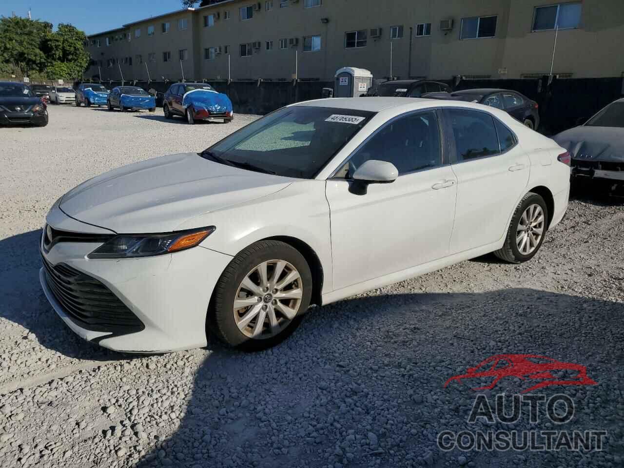 TOYOTA CAMRY 2018 - 4T1B11HK3JU652943