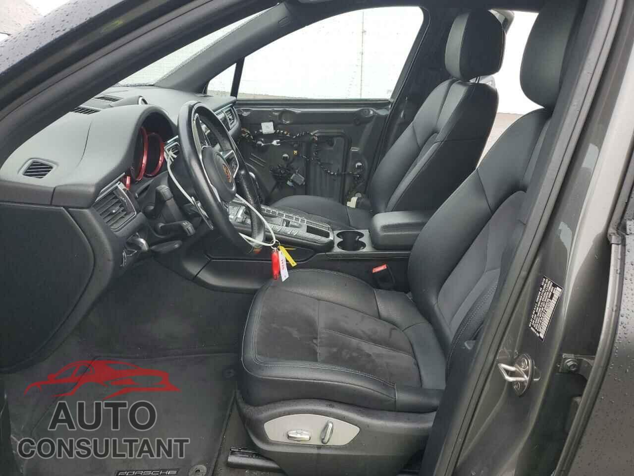PORSCHE MACAN 2018 - WP1AA2A56JLB07012