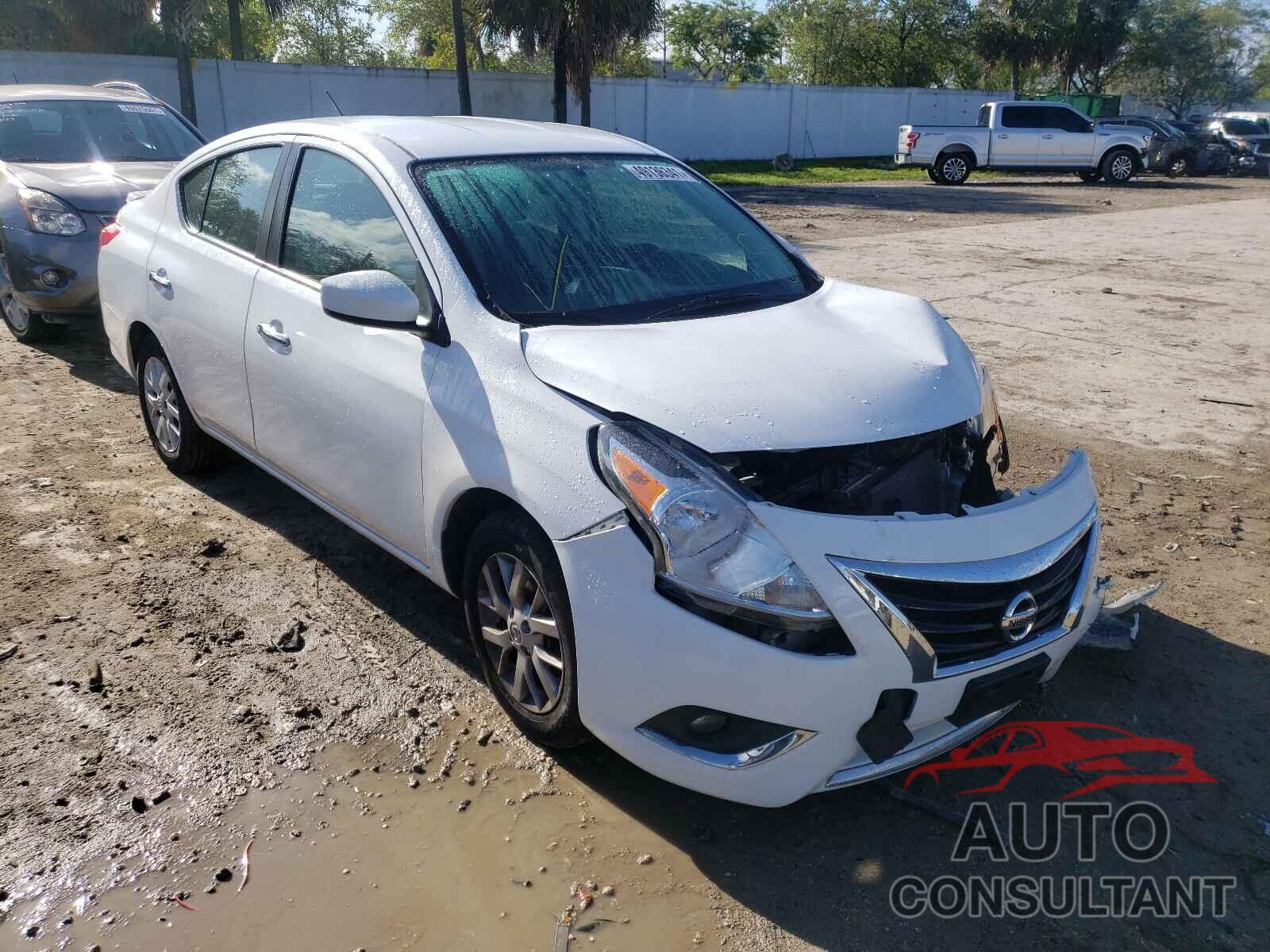 NISSAN VERSA 2018 - 3N1CN7AP3JL878452