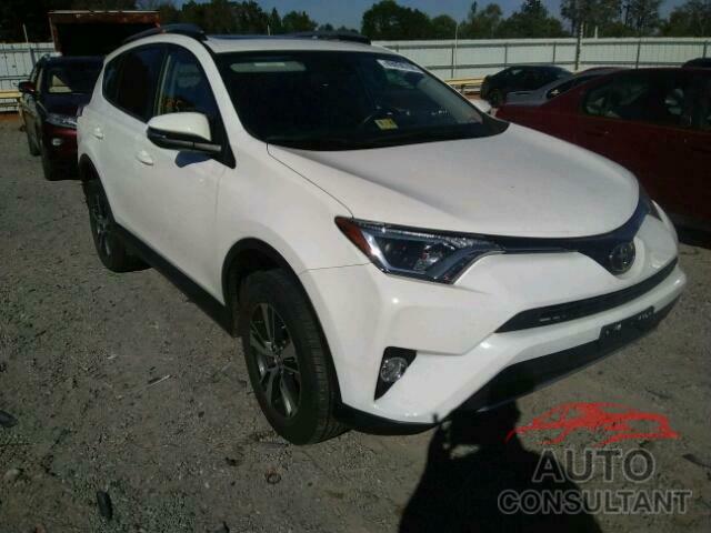 TOYOTA RAV4 XLE 2017 - JTMRFREV2HJ708223
