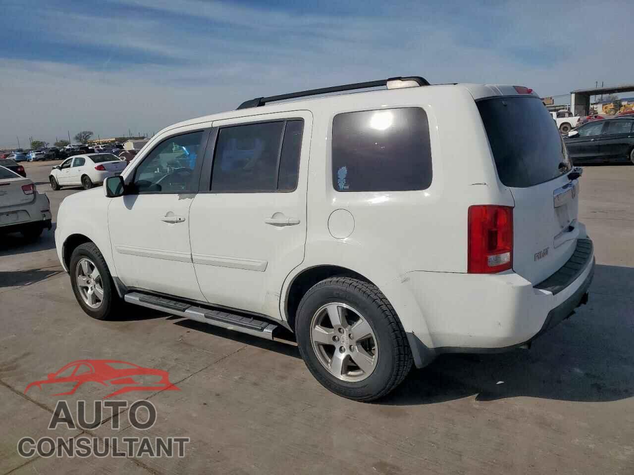 HONDA PILOT 2010 - 5FNYF3H51AB018559