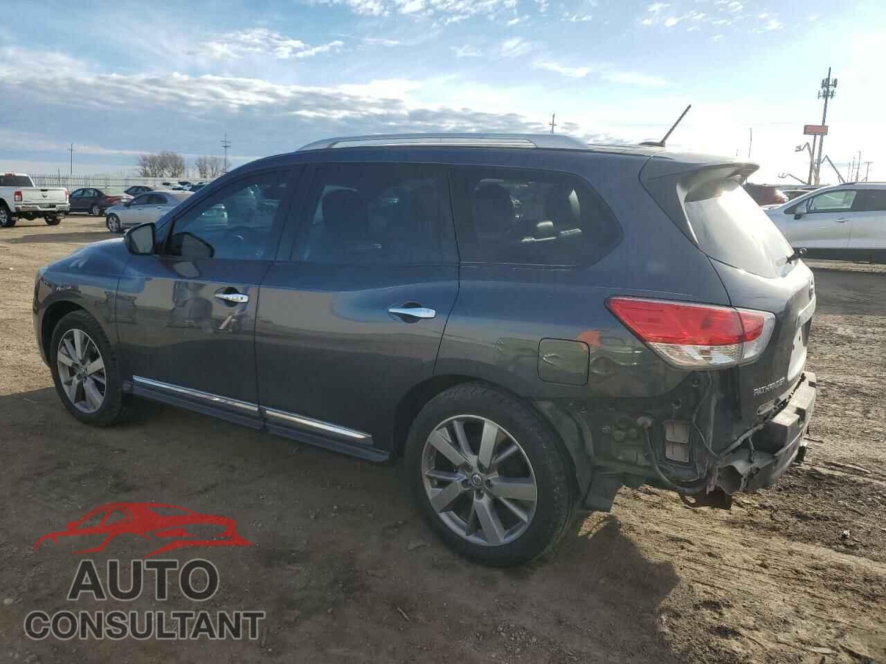 NISSAN PATHFINDER 2013 - 5N1AR2MM7DC666842