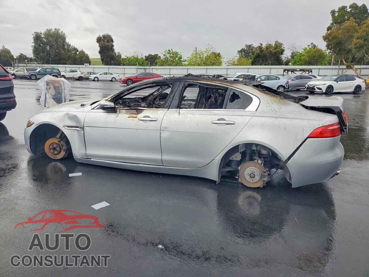 JAGUAR XE 2017 - SAJAE4BN2HA969327