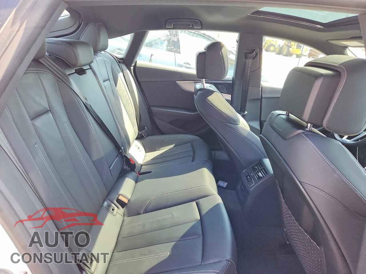 AUDI A5 2025 - WAUDACF52SA009229