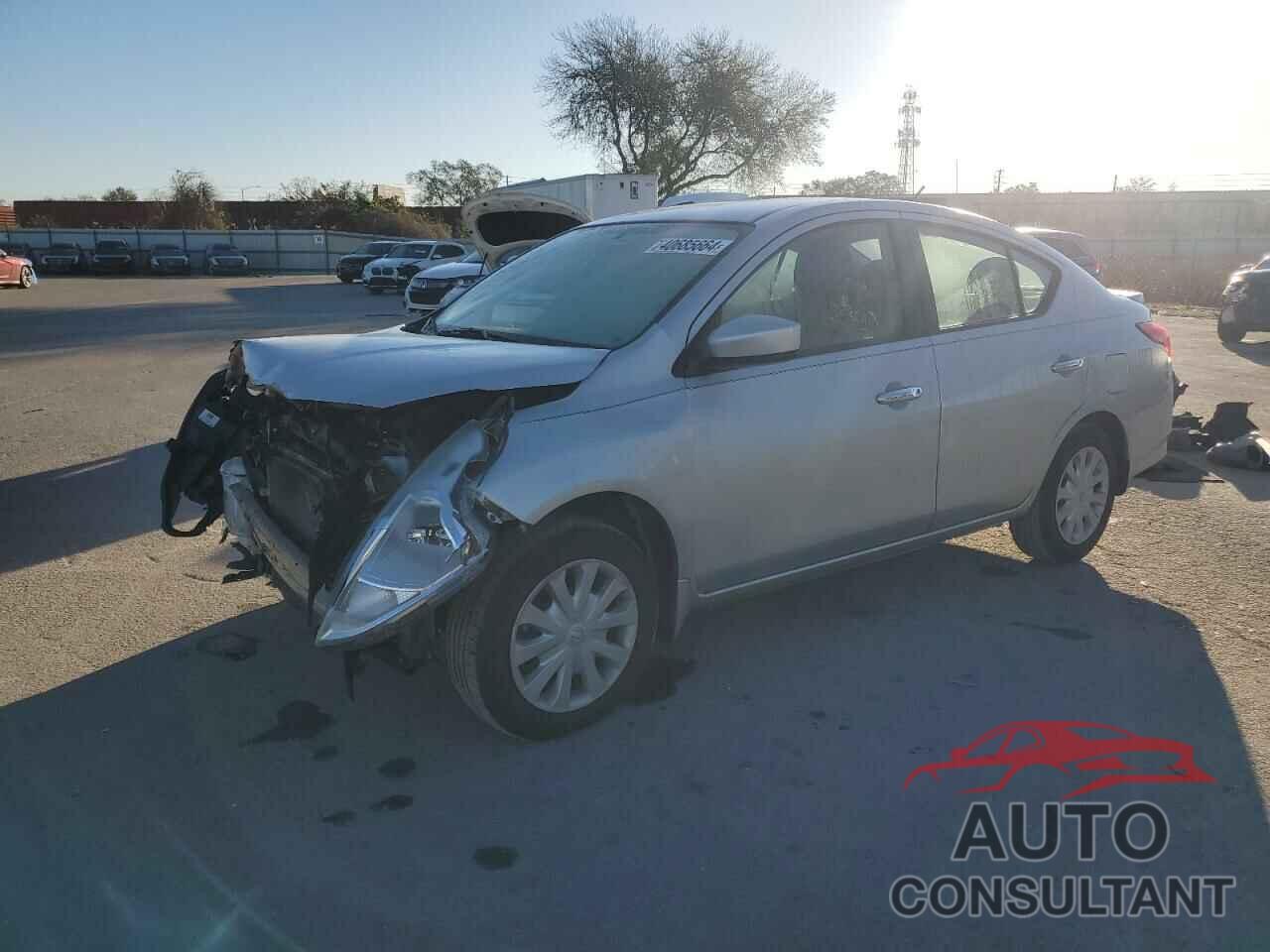 NISSAN VERSA 2019 - 3N1CN7AP1KL828568