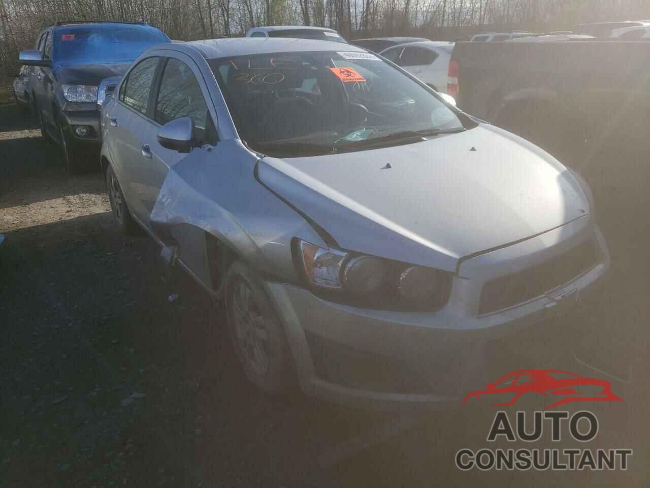 CHEVROLET SONIC 2016 - 1G1JC5SG3G4125265