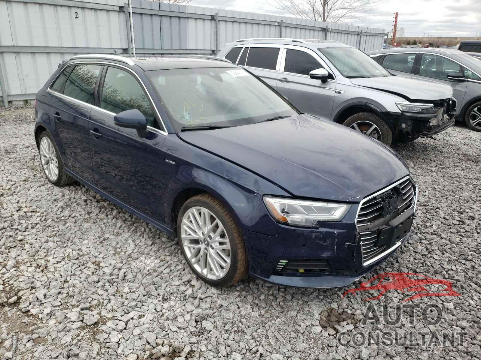 AUDI A3 2018 - WAUSPBFF0JA078640