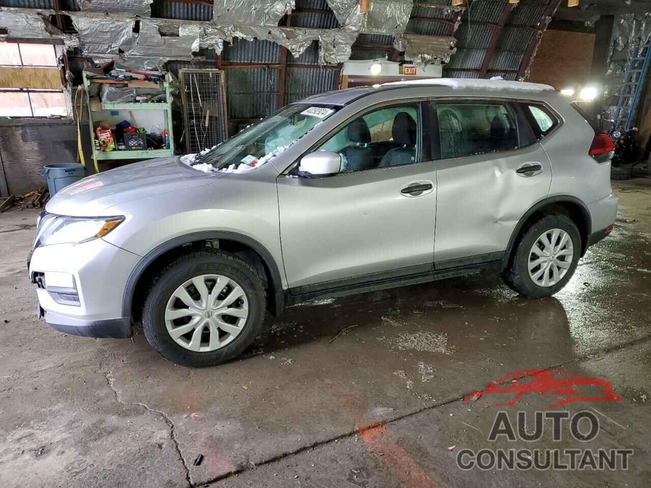 NISSAN ROGUE 2017 - KNMAT2MV5HP503233