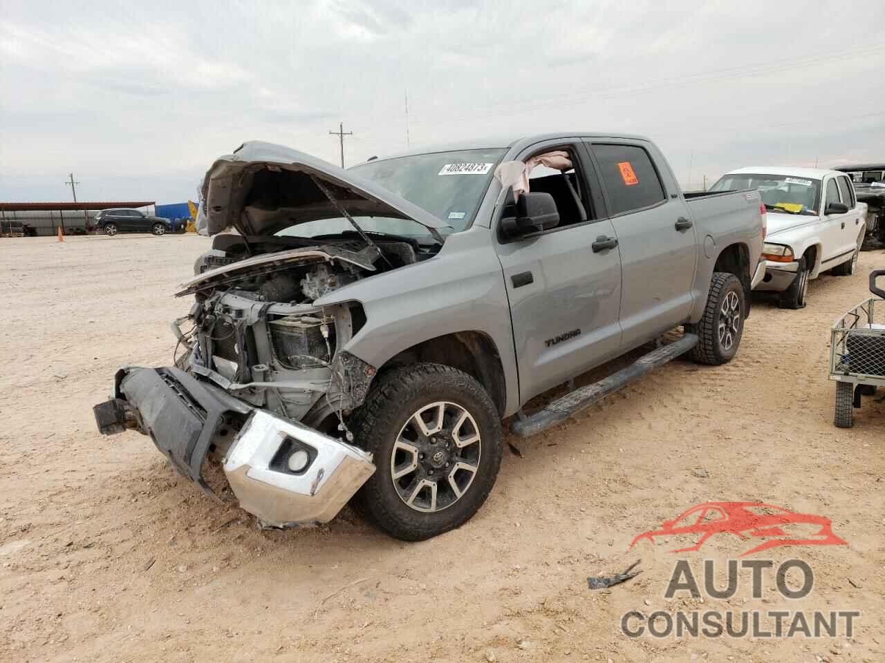 TOYOTA TUNDRA 2019 - 5TFDW5F19KX851950