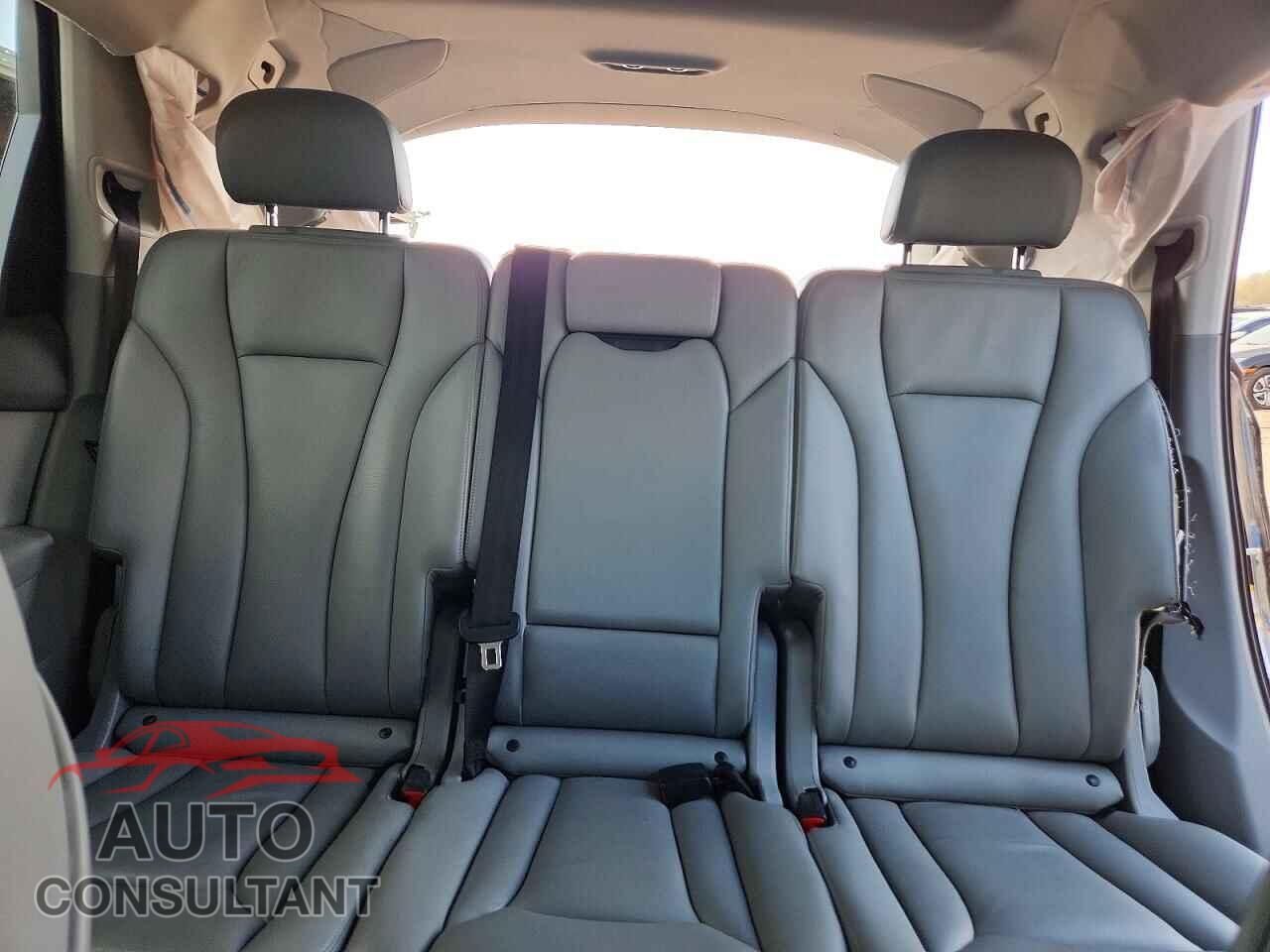 AUDI Q7 2018 - WA1LABF70JD007786