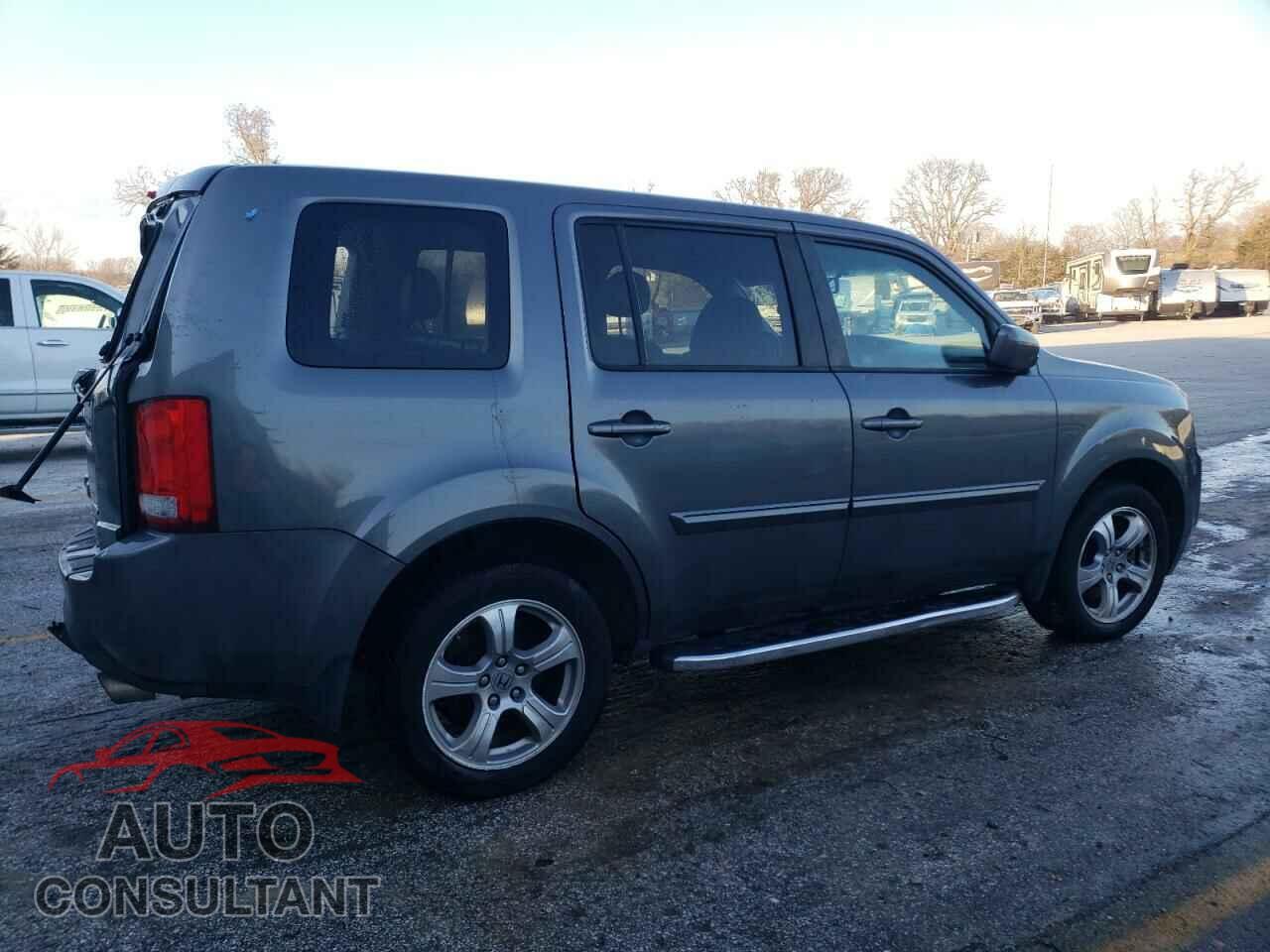 HONDA PILOT 2012 - 5FNYF4H7XCB008137