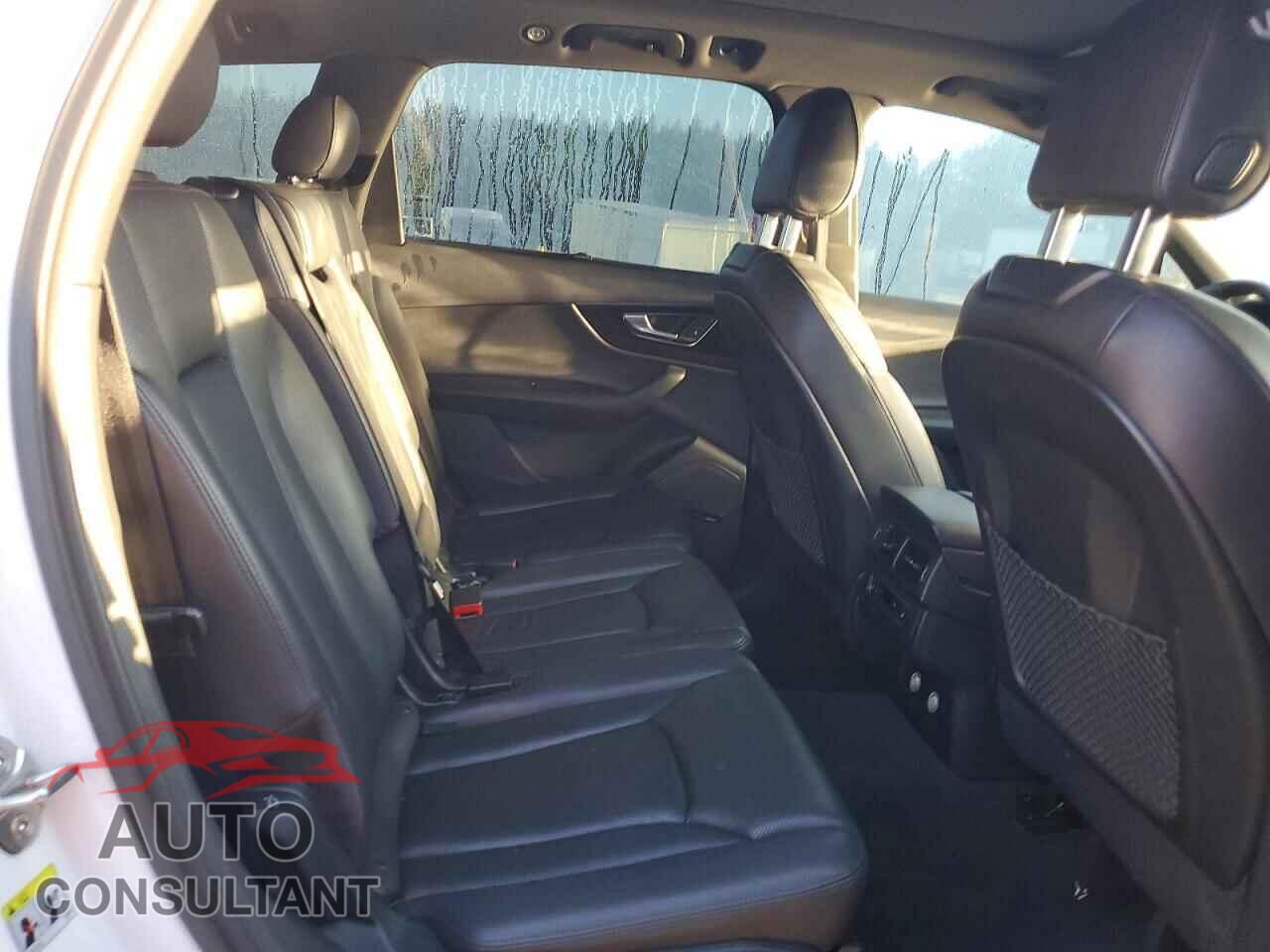 AUDI Q7 2018 - WA1LAAF73JD002494