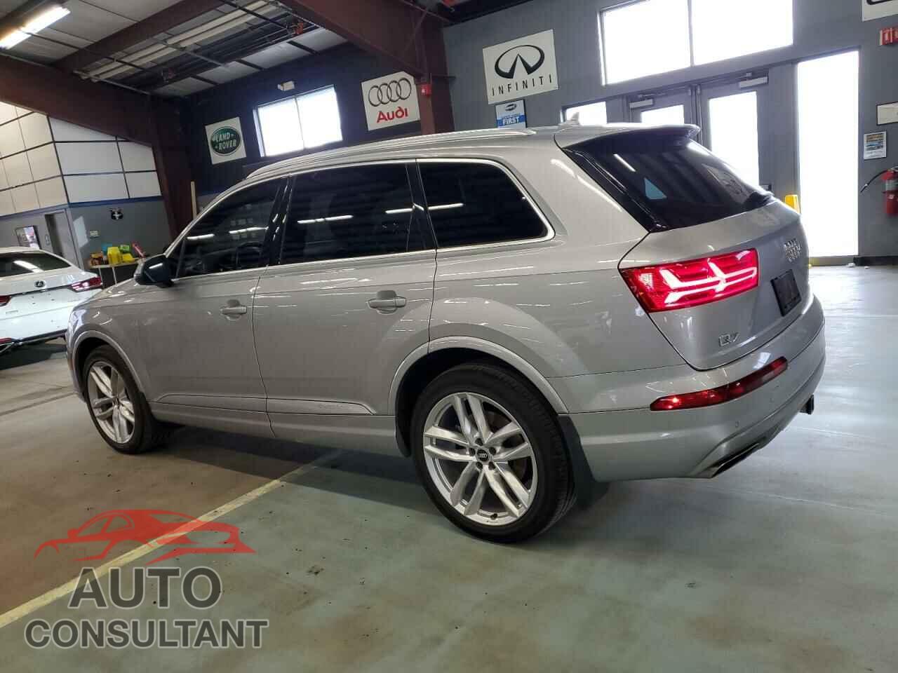 AUDI Q7 2018 - WA1VAAF71JD039990